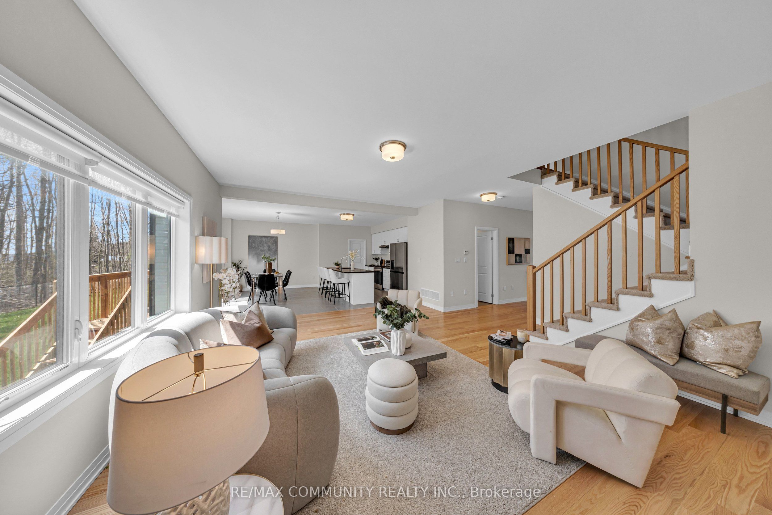 3169 Searidge Street Property Photo 13