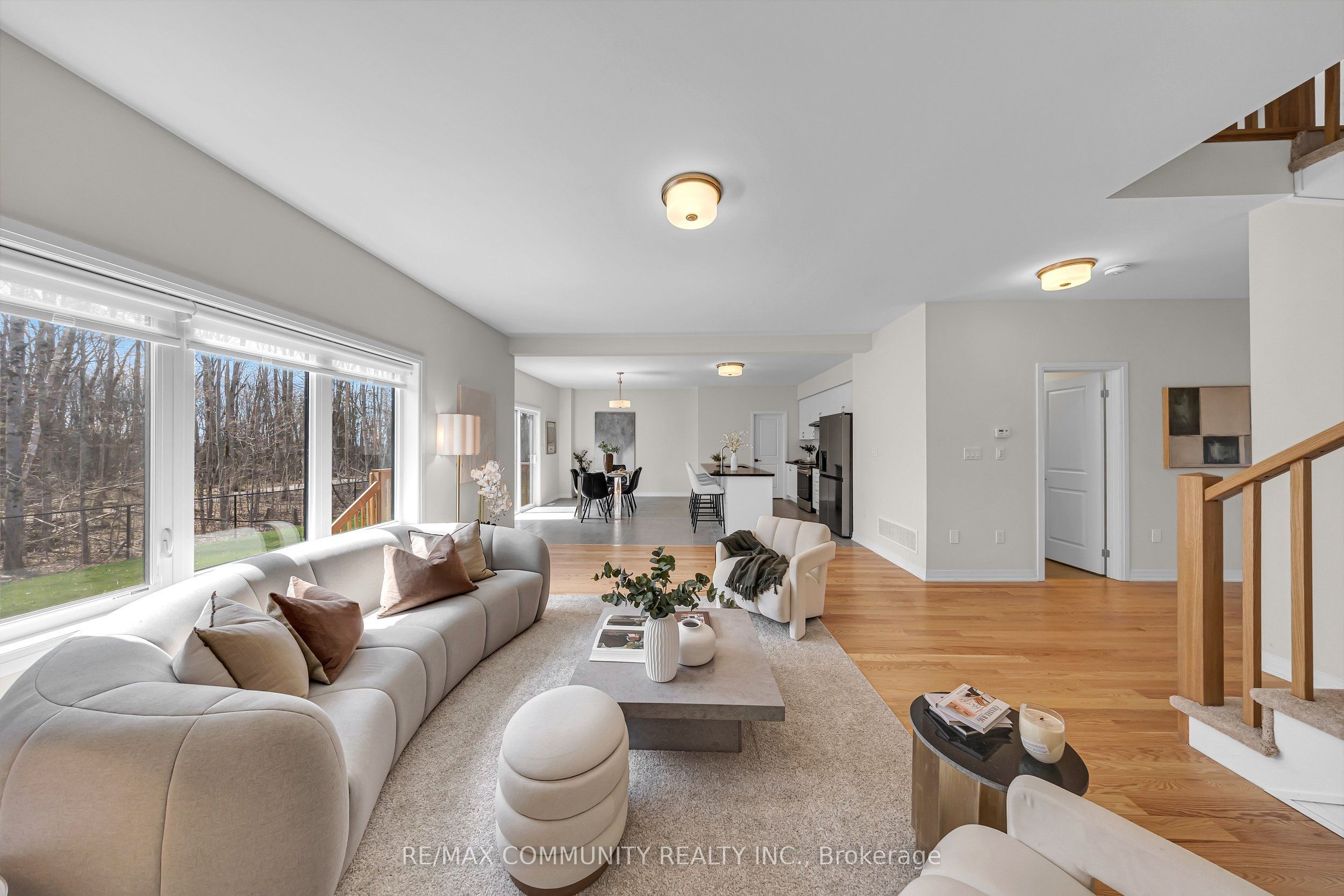 3169 Searidge Street Property Photo 15