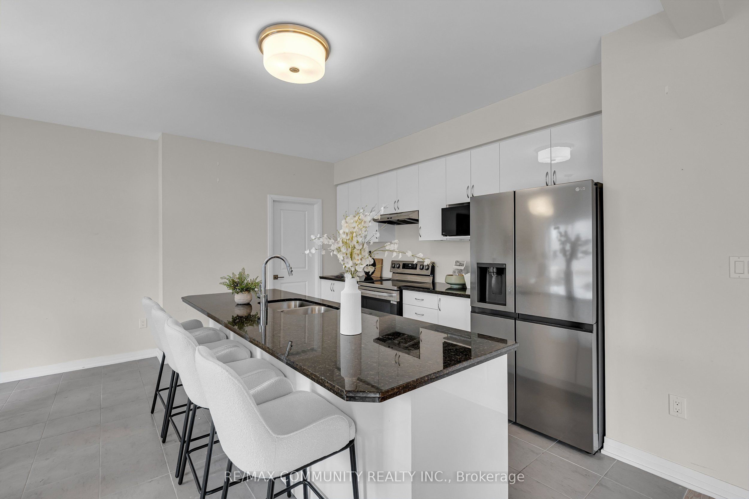 3169 Searidge Street Property Photo 17