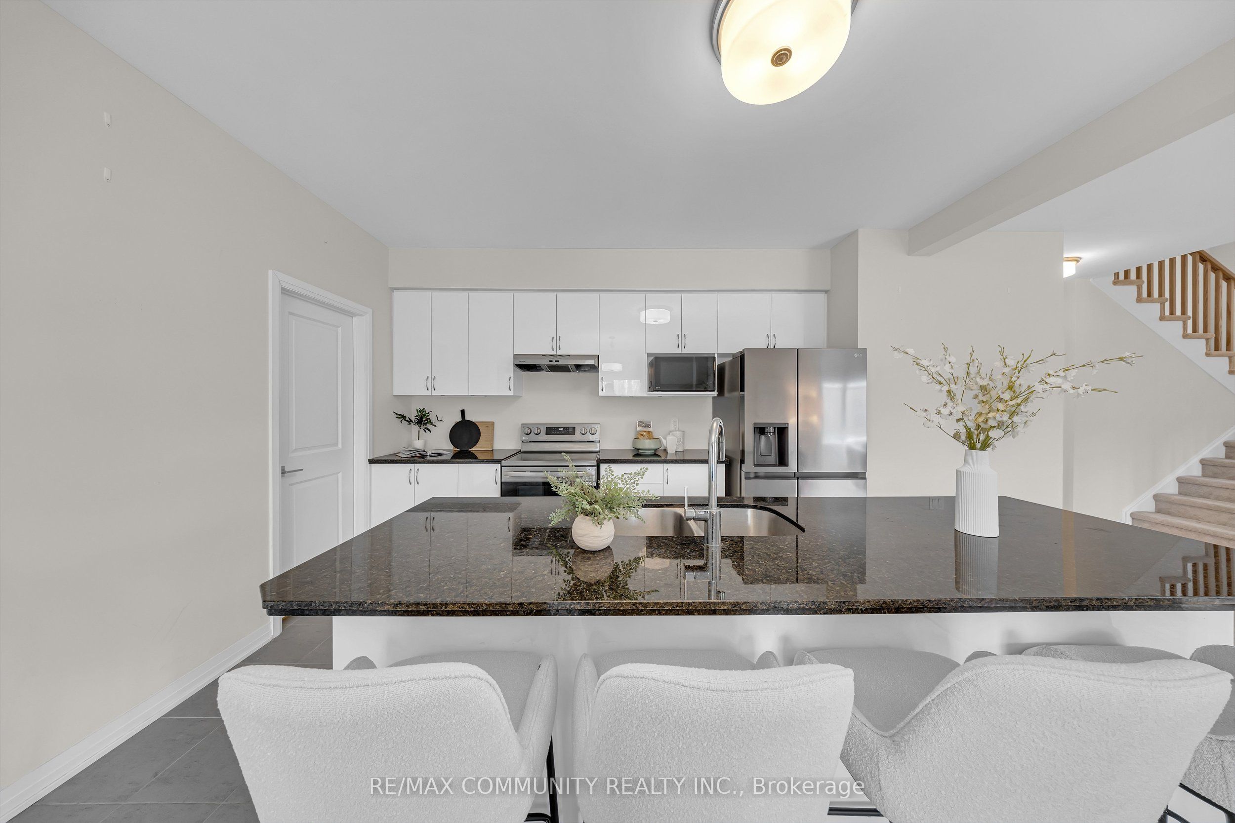 3169 Searidge Street Property Photo 19