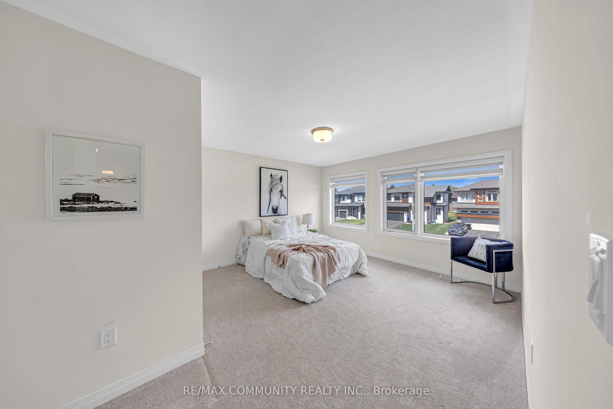 3169 Searidge Street Property Photo 37