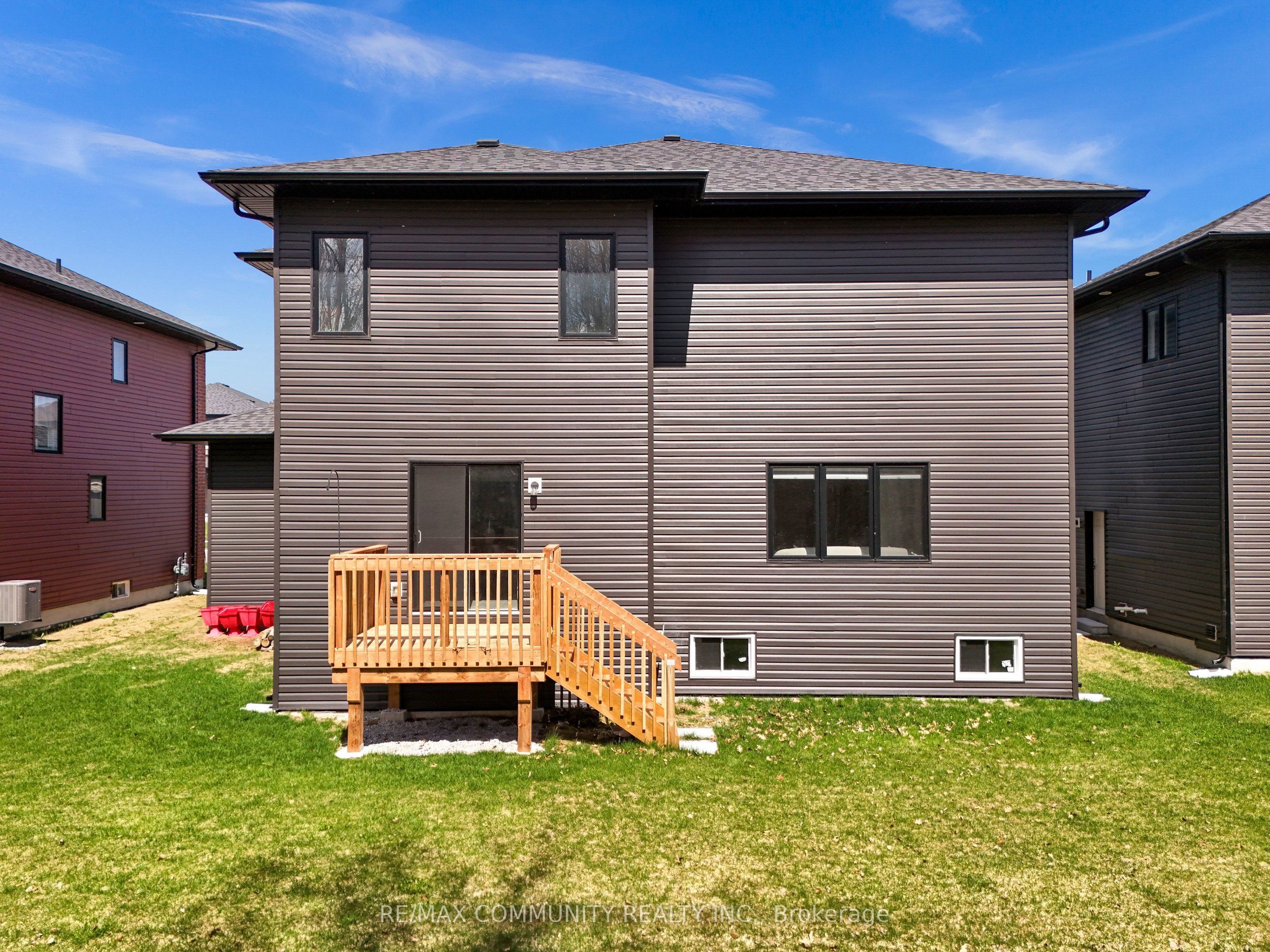 3169 Searidge Street Property Photo 45