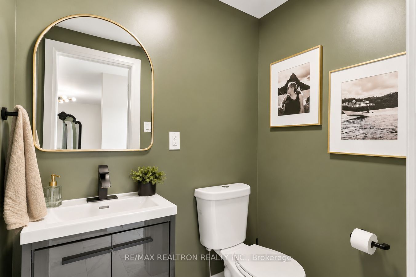 55 Laurie Crescent Property Photo 5