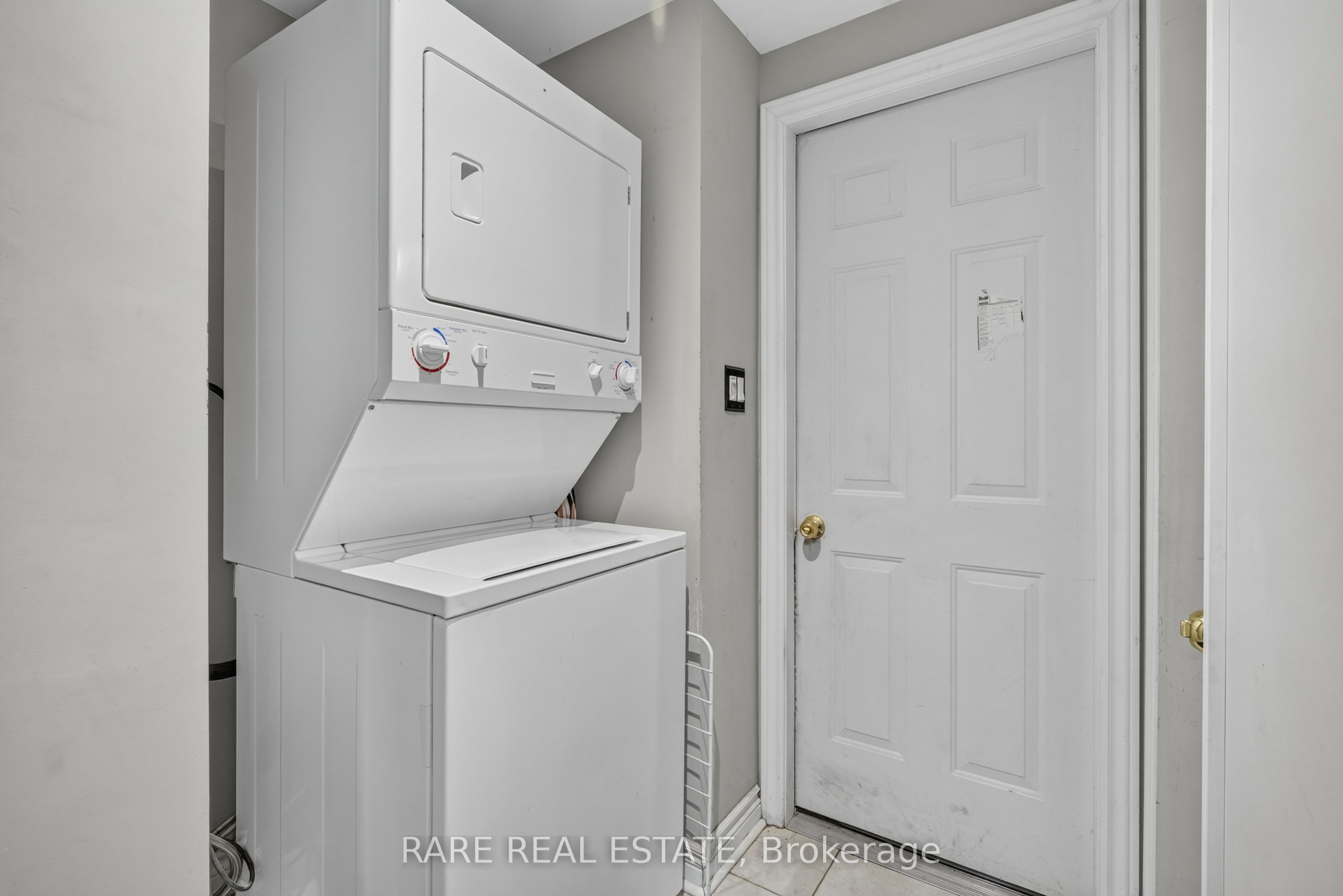 25 Edgewood Crescent Property Photo 18