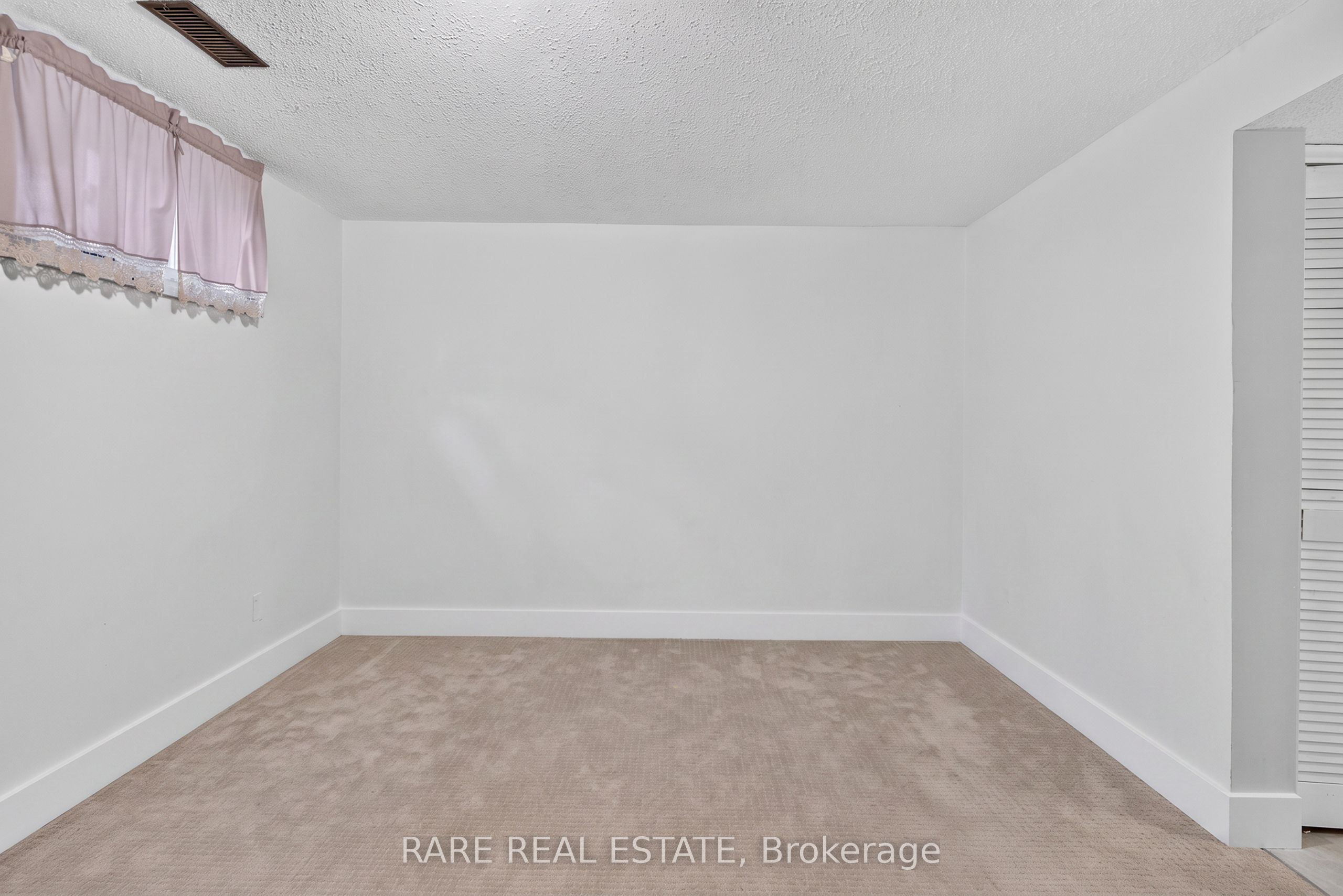 25 Edgewood Crescent Property Photo 31