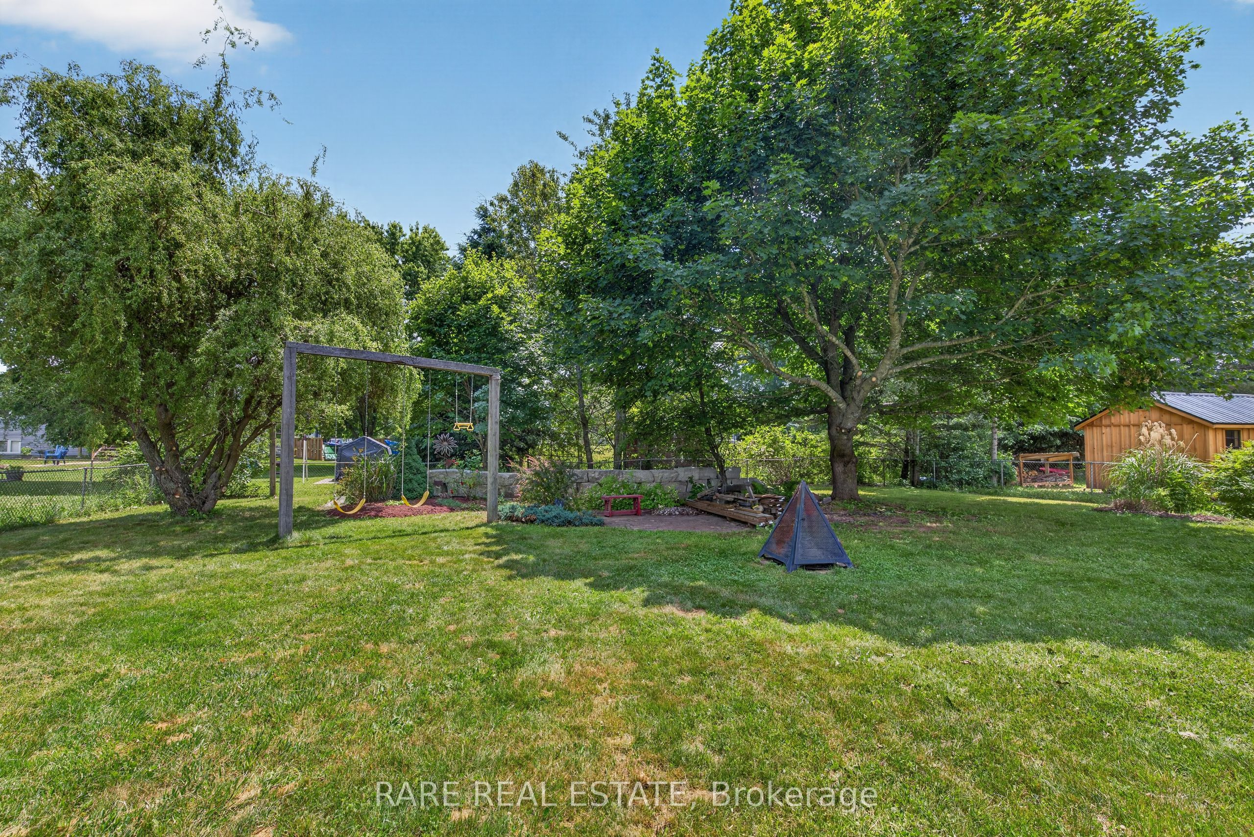 25 Edgewood Crescent Property Photo 41