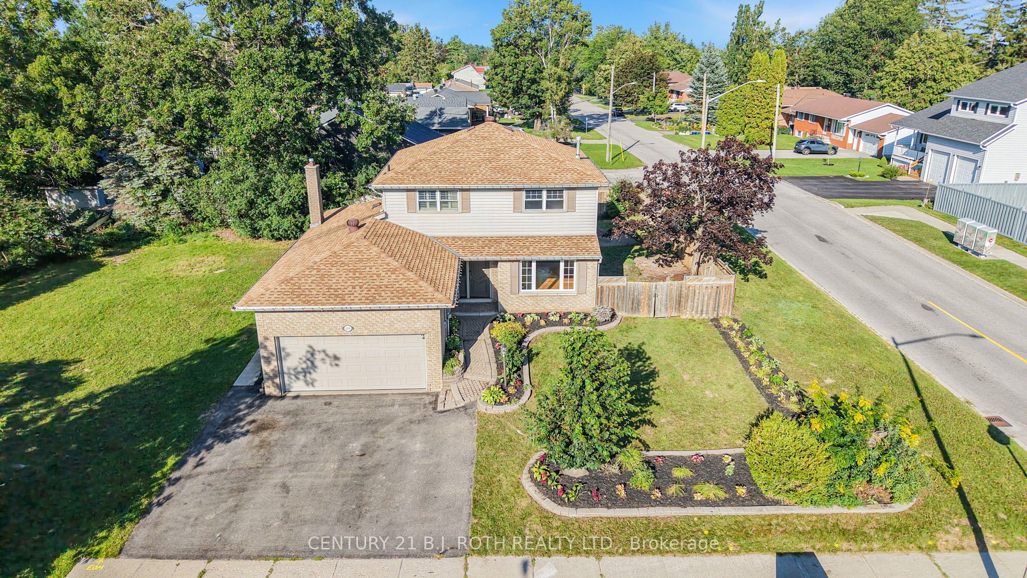104 Woodside Drive Property Photo 1