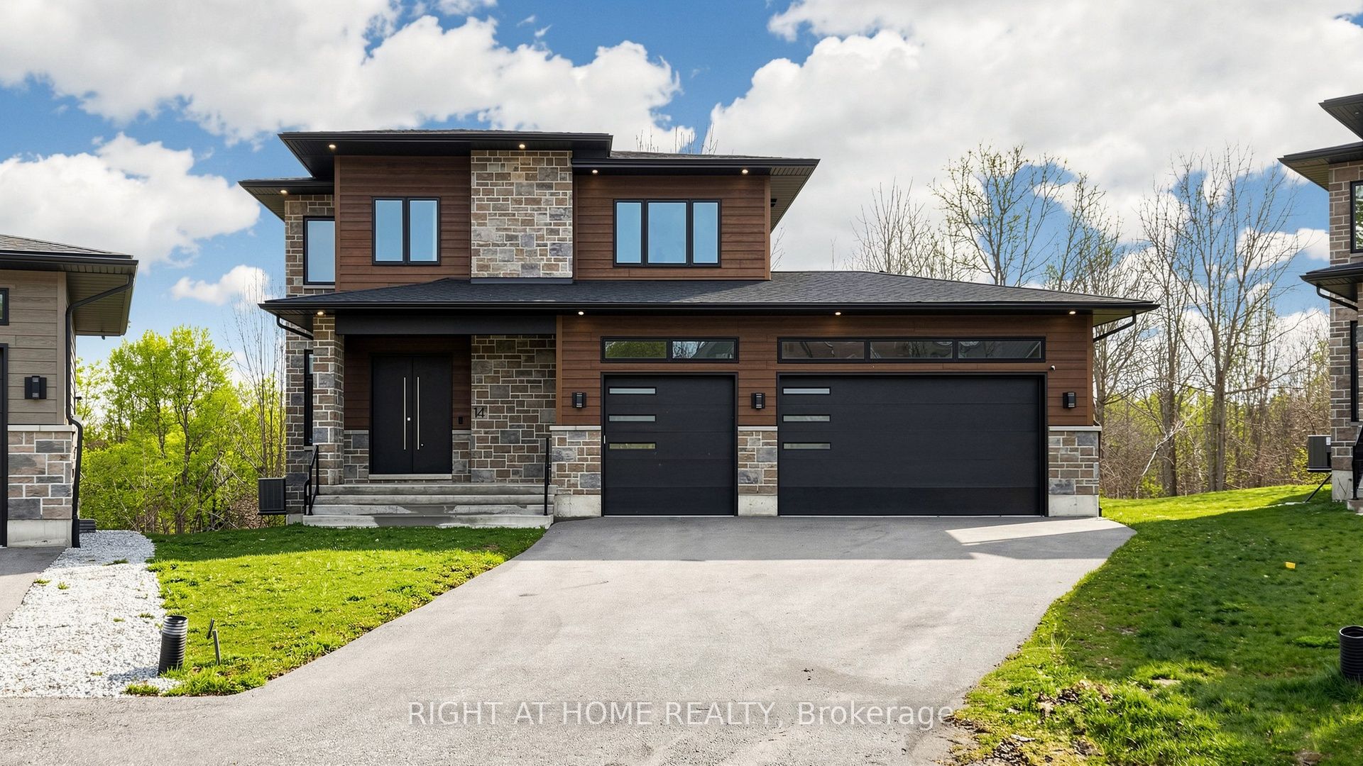 14 Dixon Court Property Photo 1