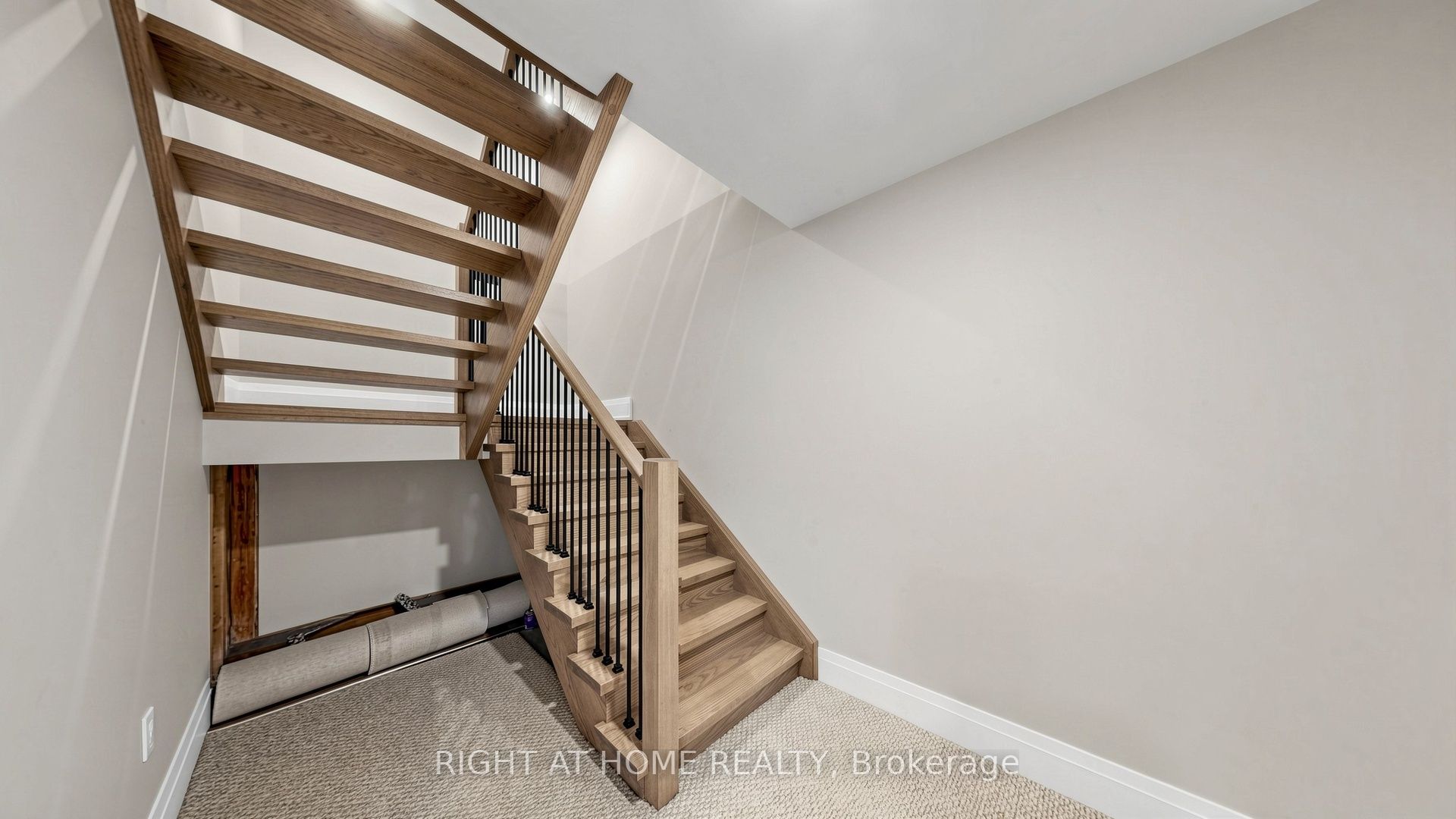 14 Dixon Court Property Photo 32