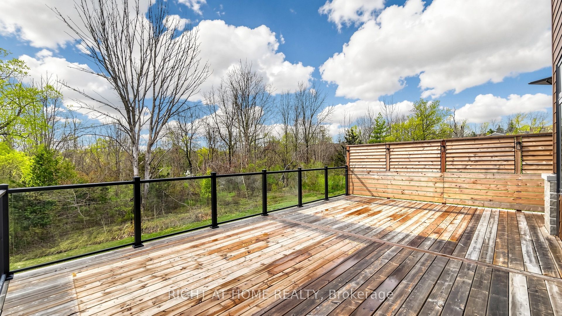 14 Dixon Court Property Photo 40