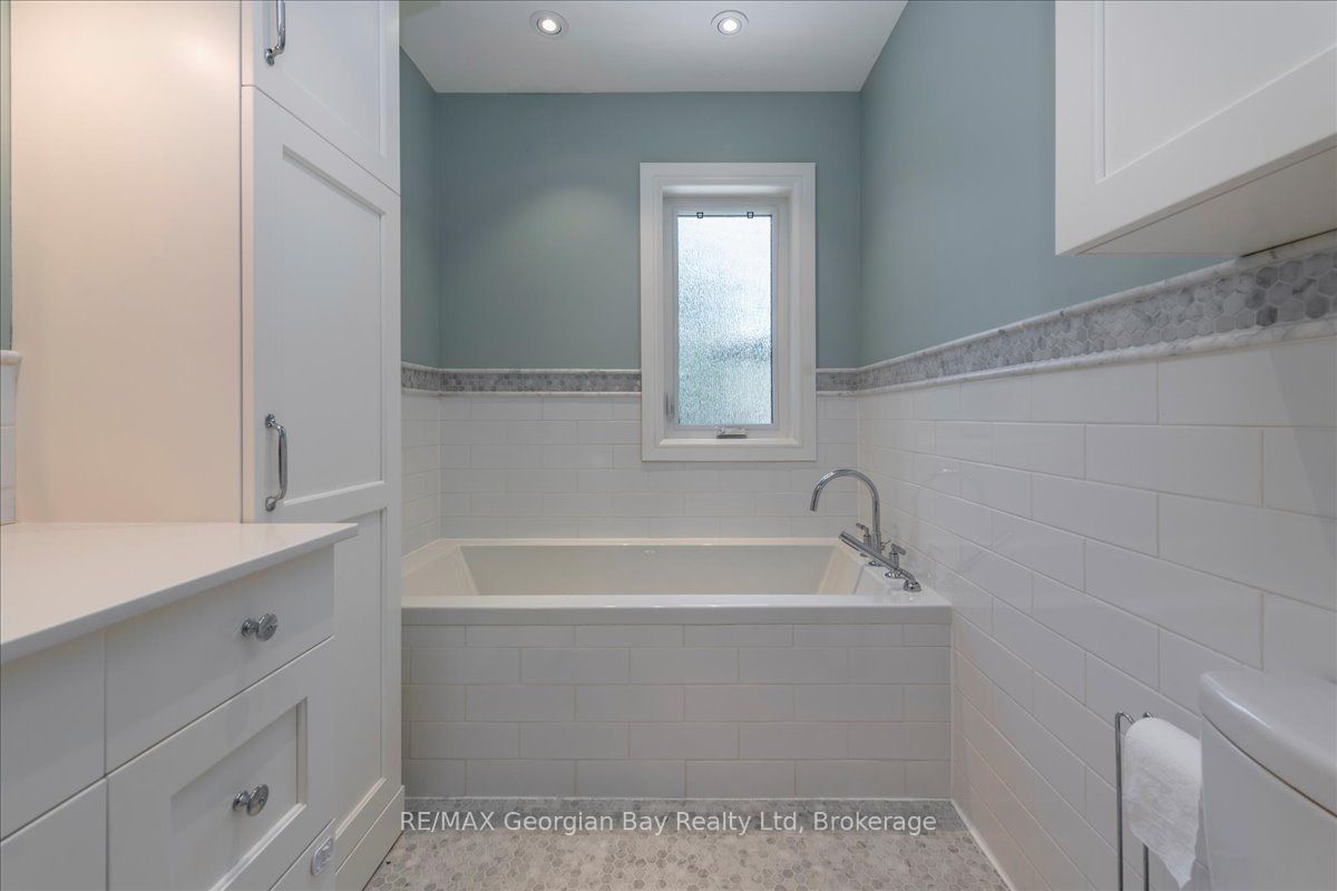 238 Sixth Street Property Photo 22