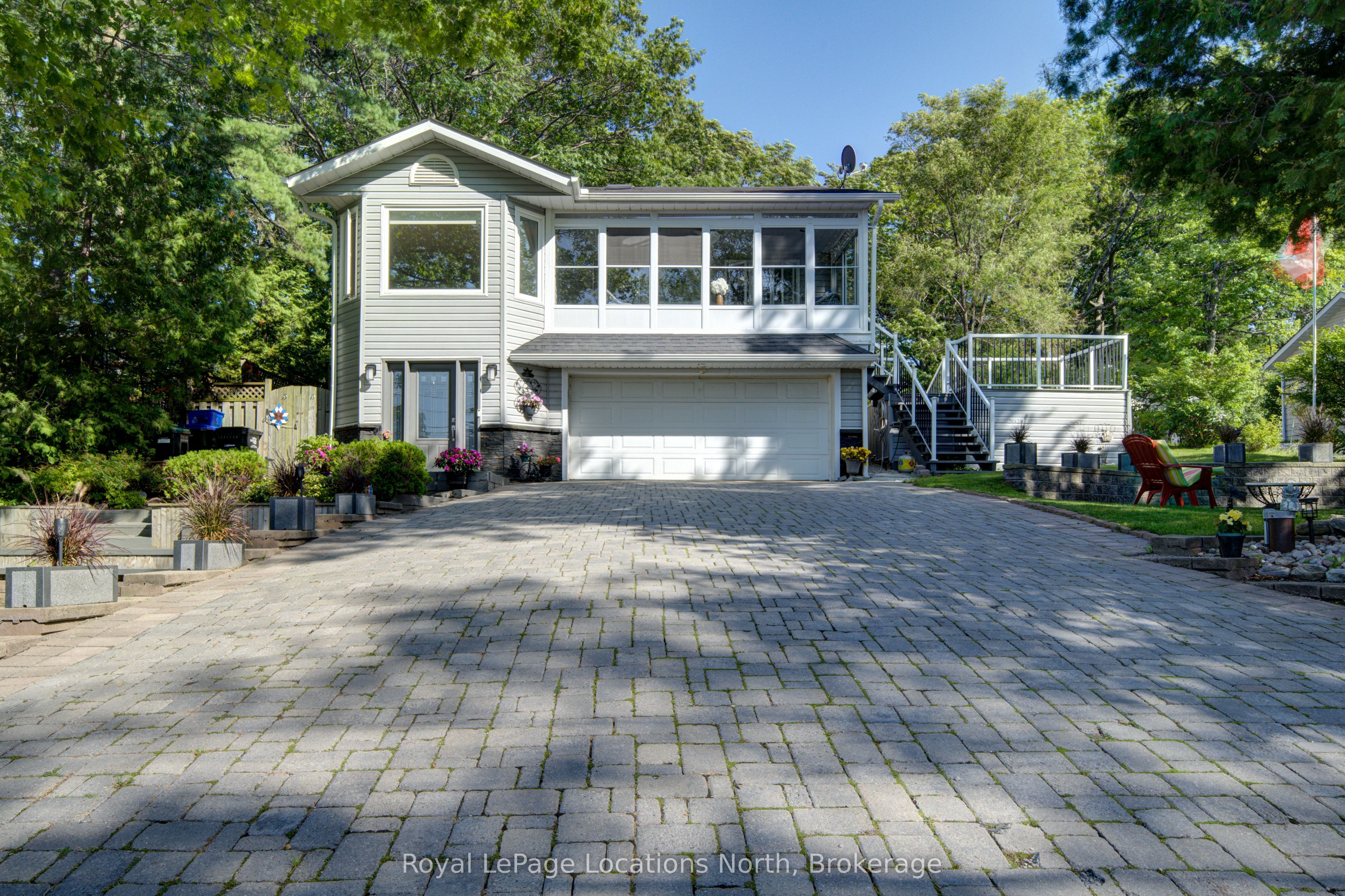 2225 Tiny Beaches Road S Property Photo 2