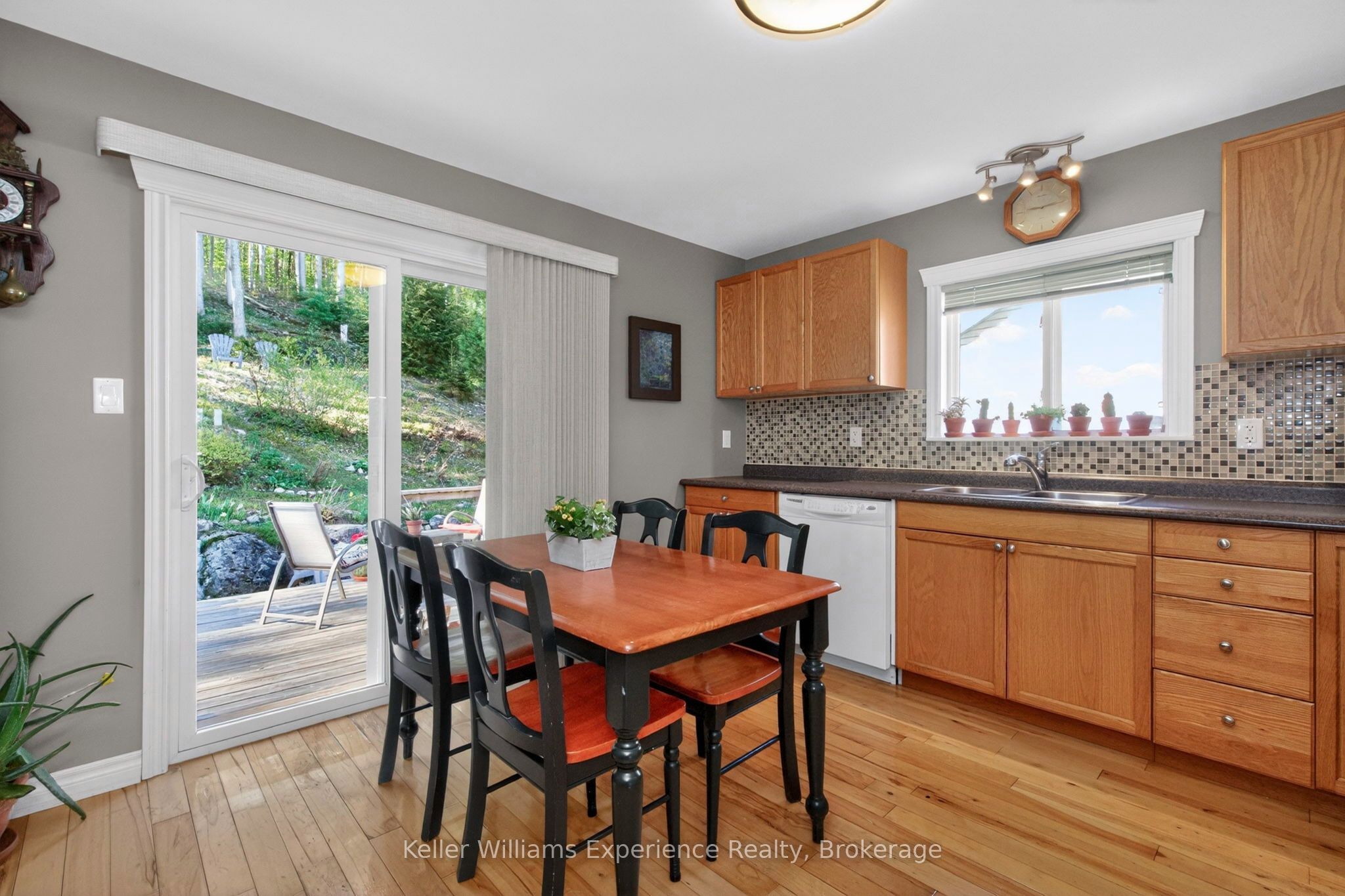 53 Therrien Court Property Photo 6