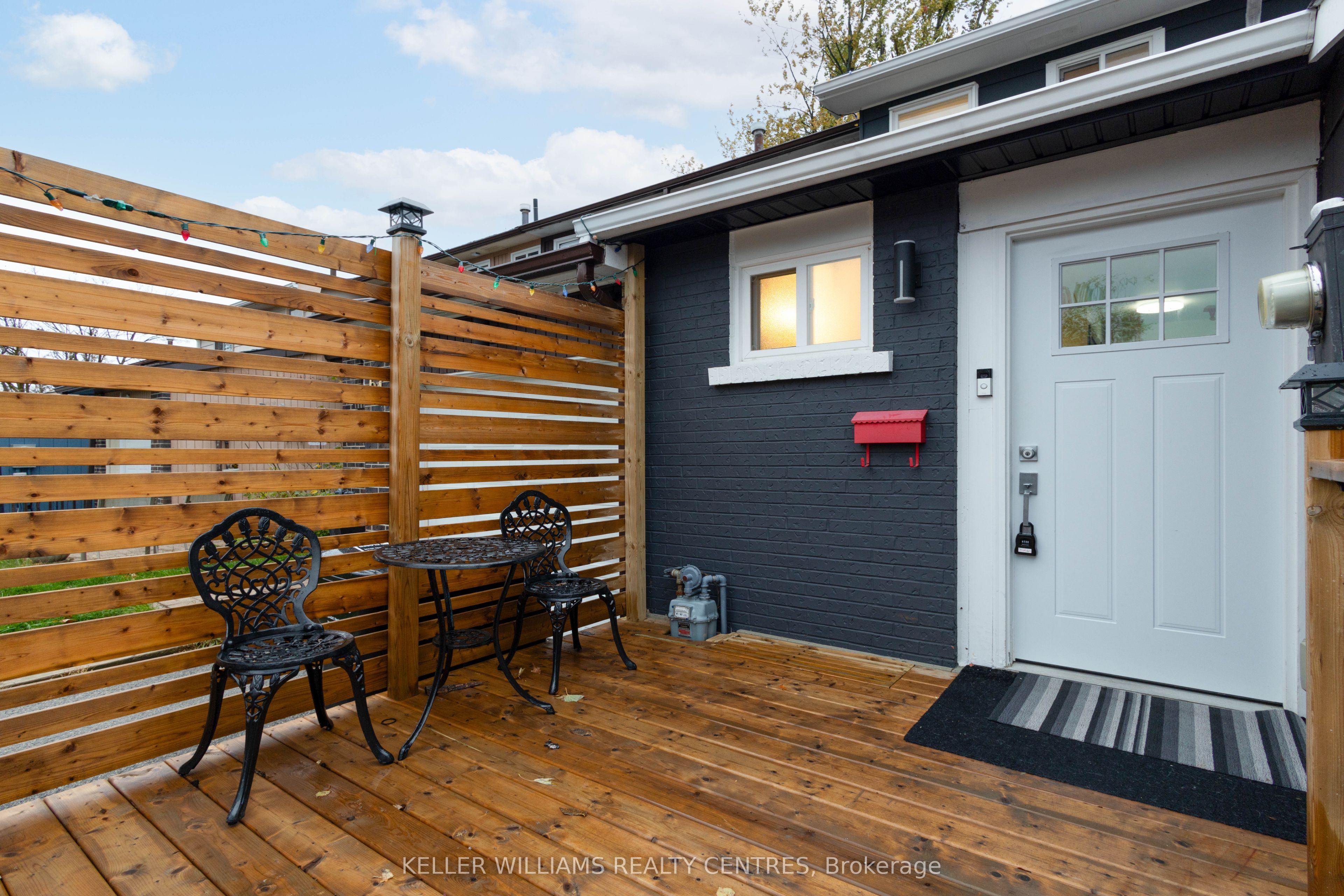 66 Chaucer Crescent Property Photo 2