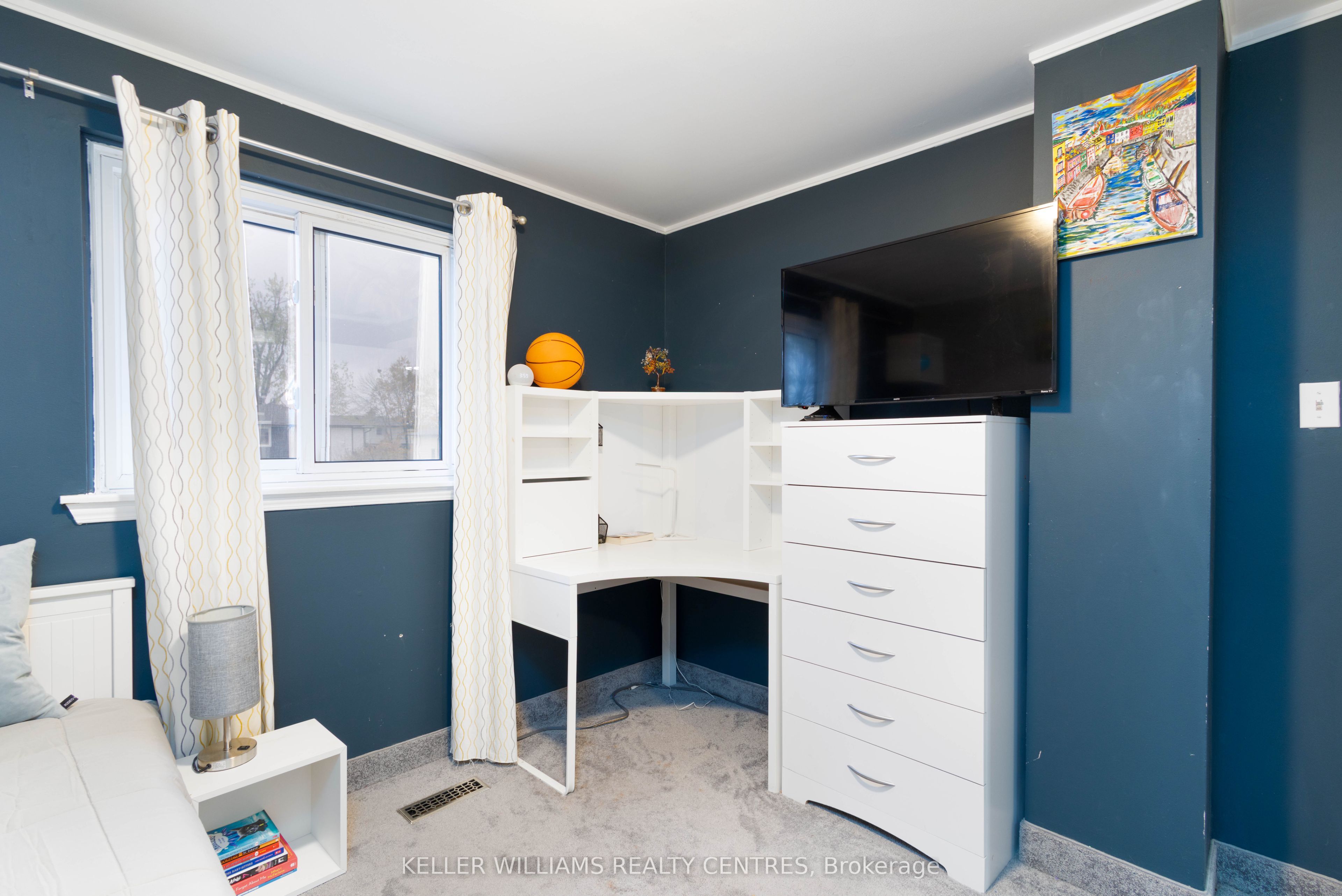 66 Chaucer Crescent Property Photo 15