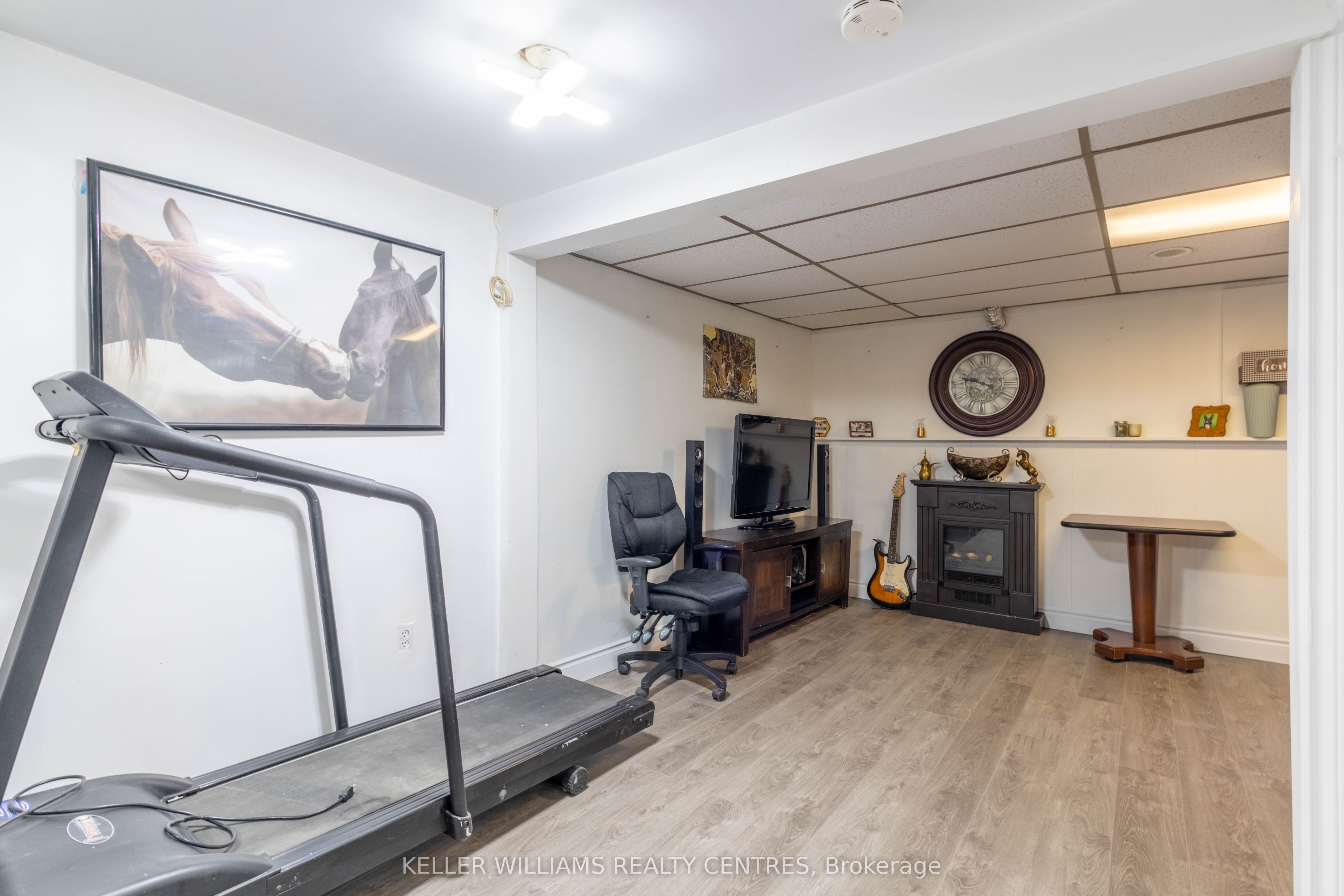 66 Chaucer Crescent Property Photo 22
