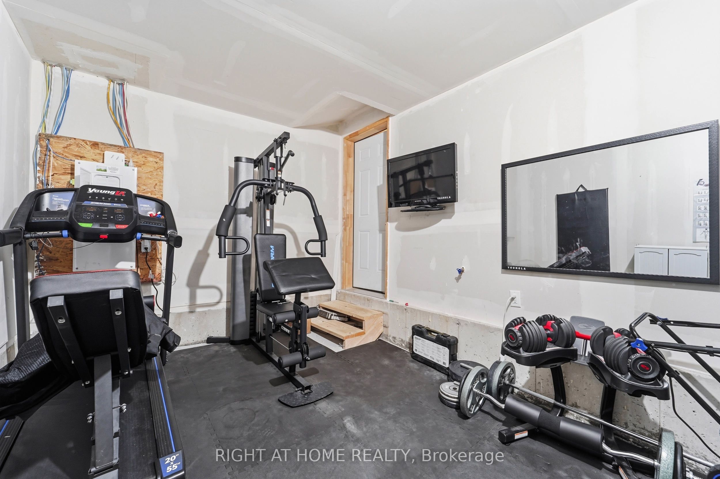 50 Hay Lane Property Photo 26