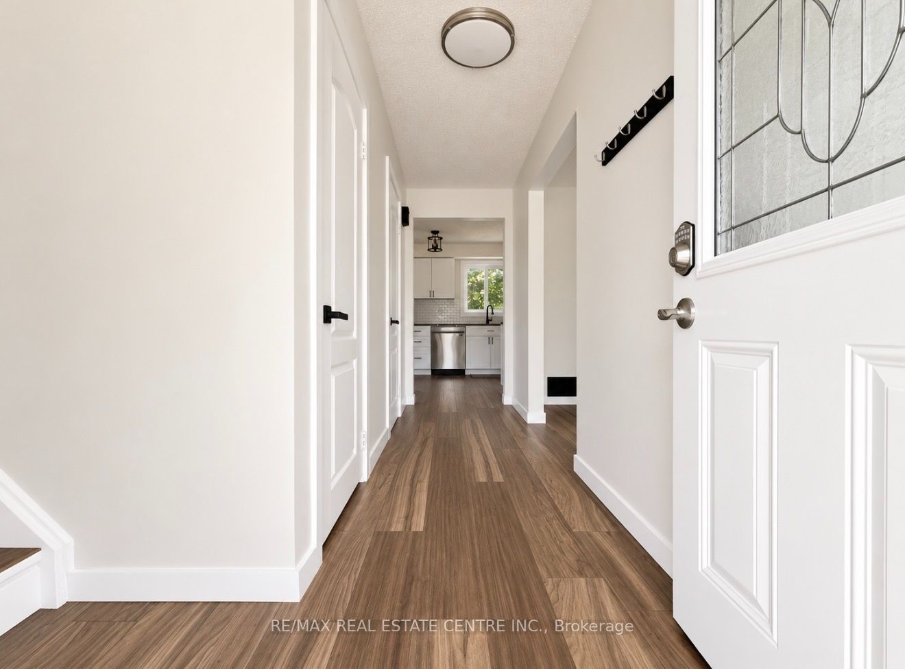 247 Eric Street Property Photo 3