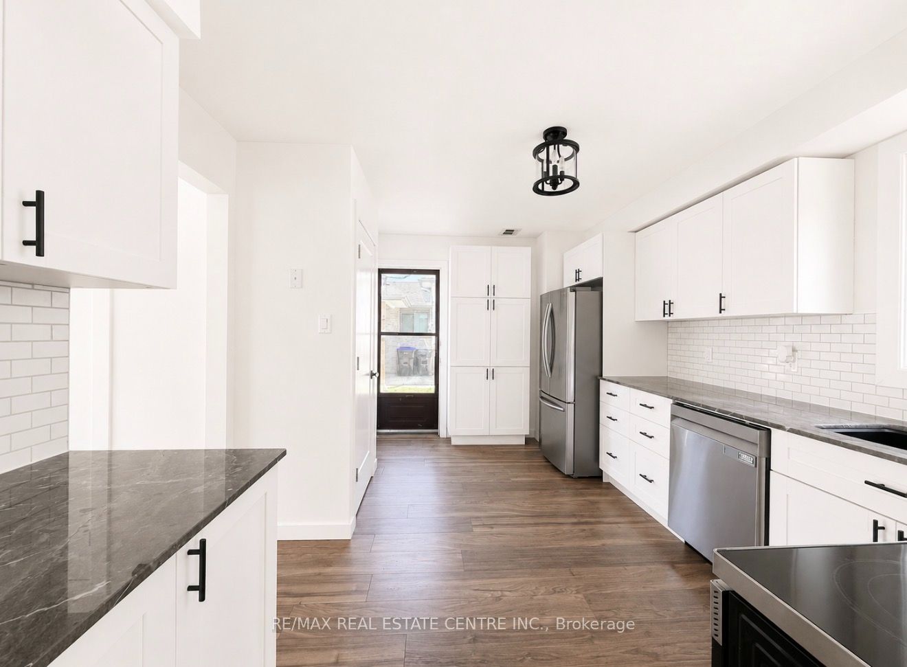 247 Eric Street Property Photo 11