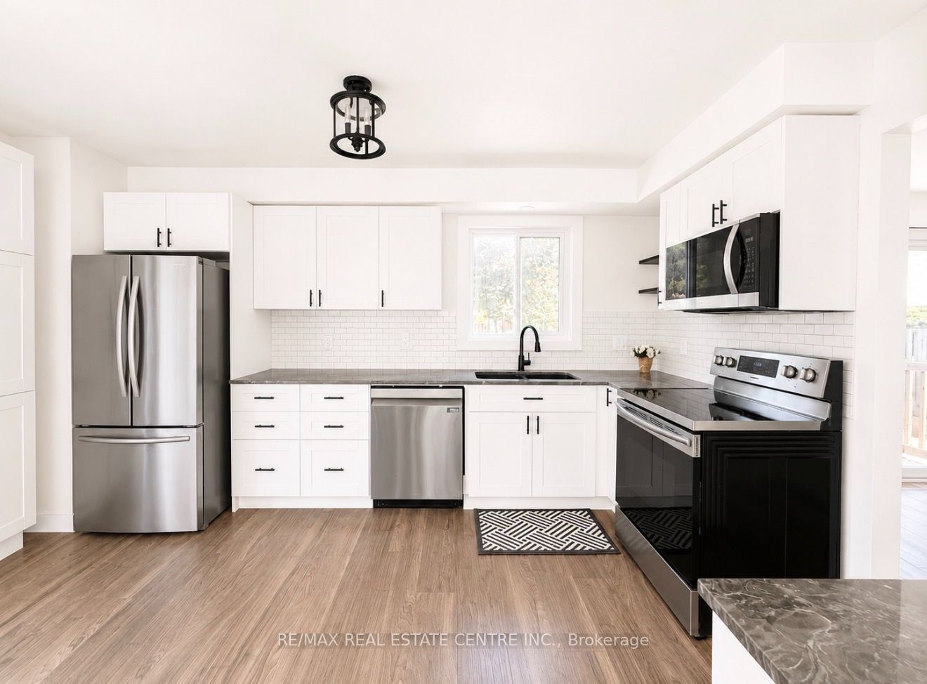 247 Eric Street Property Photo 13