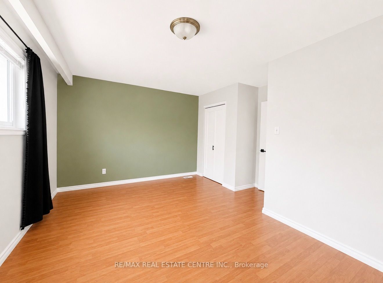 247 Eric Street Property Photo 20