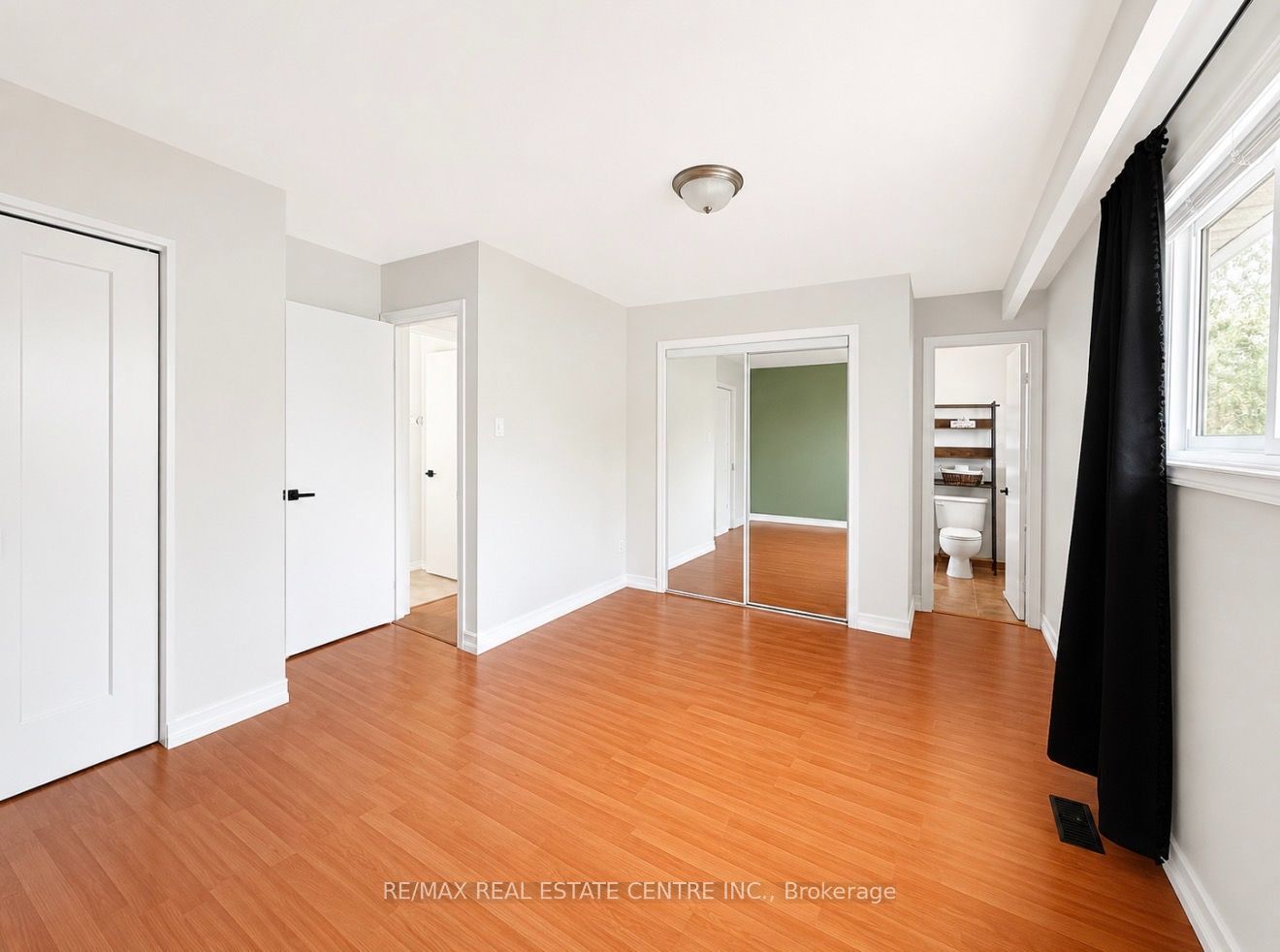 247 Eric Street Property Photo 21