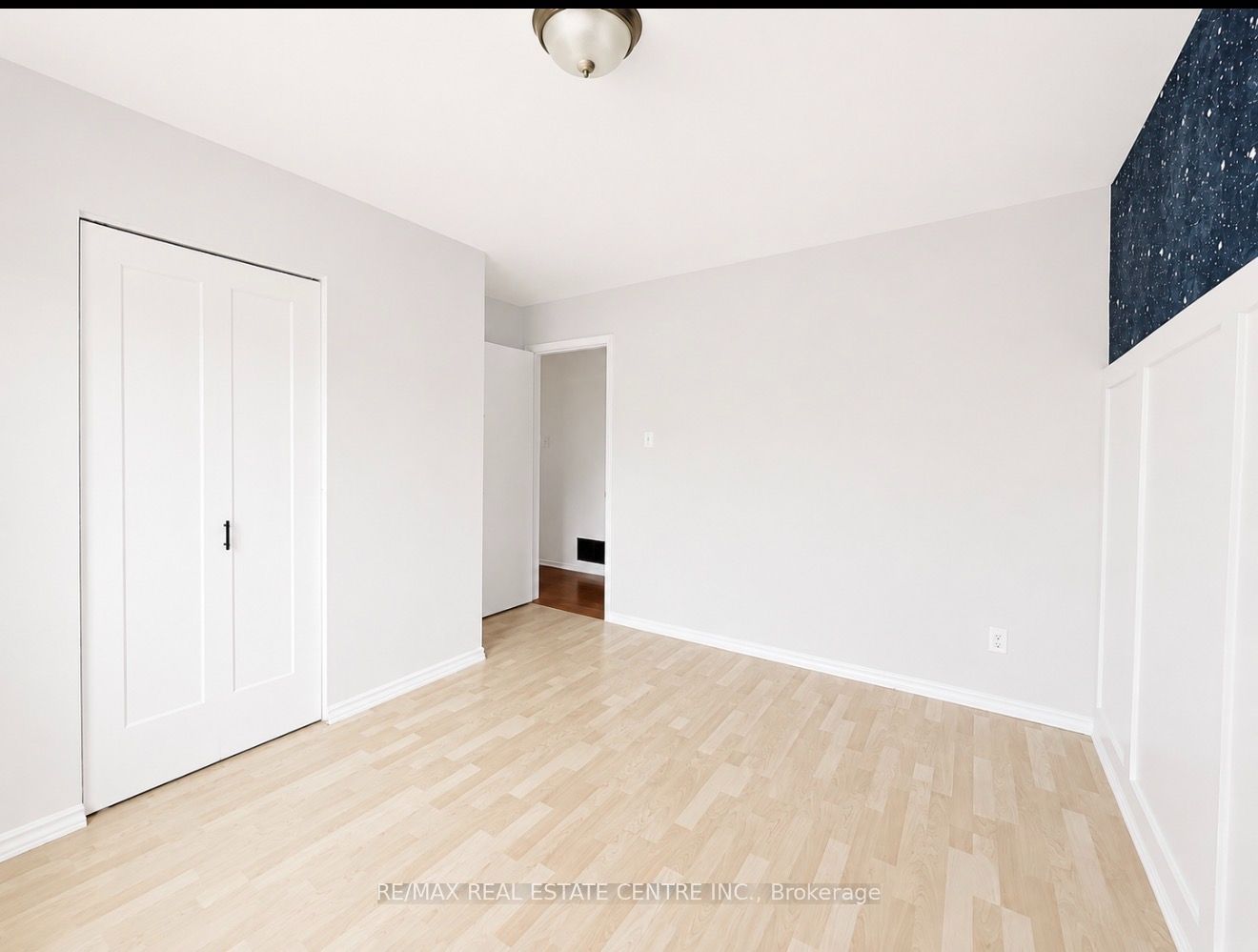 247 Eric Street Property Photo 25