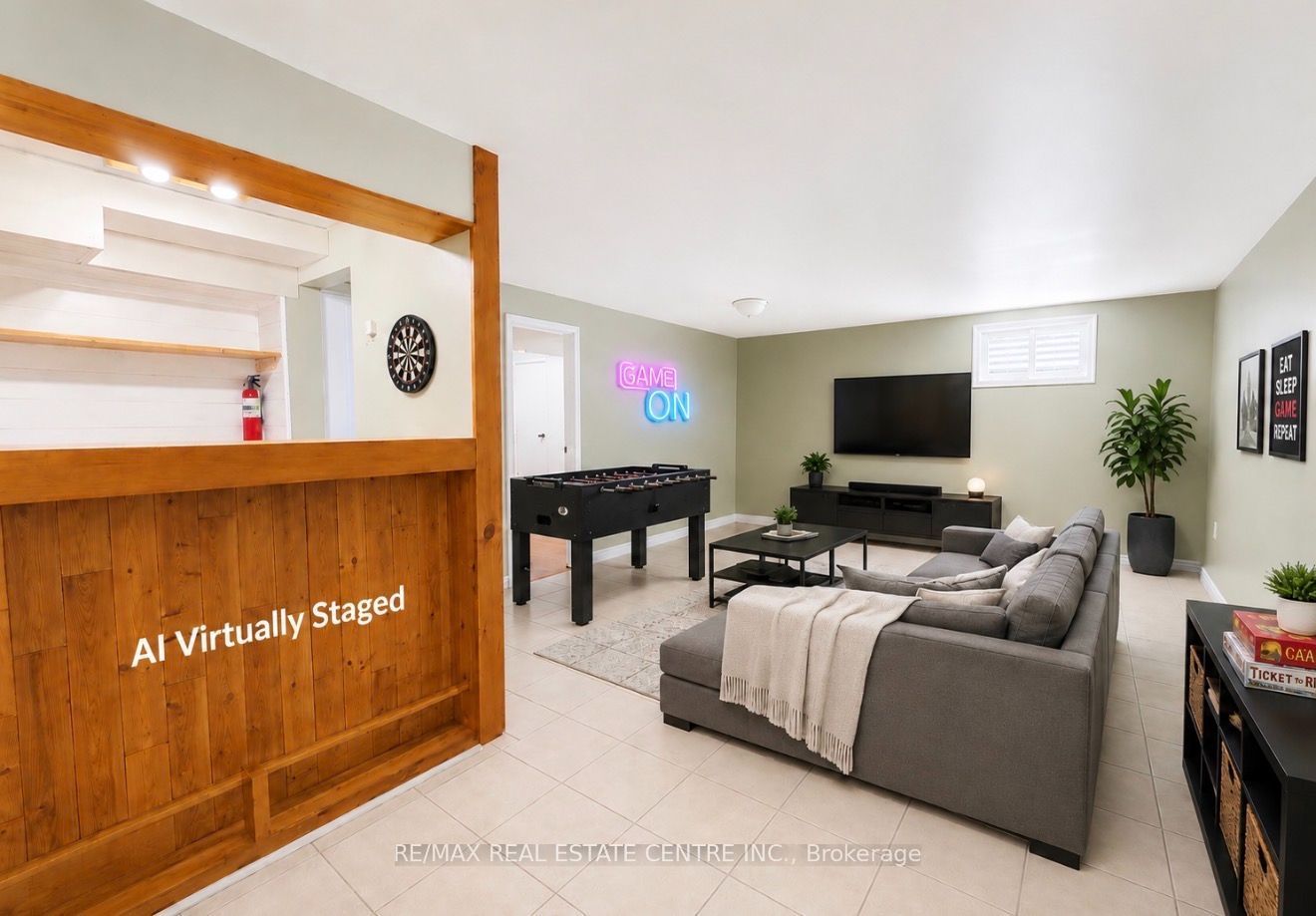 247 Eric Street Property Photo 32