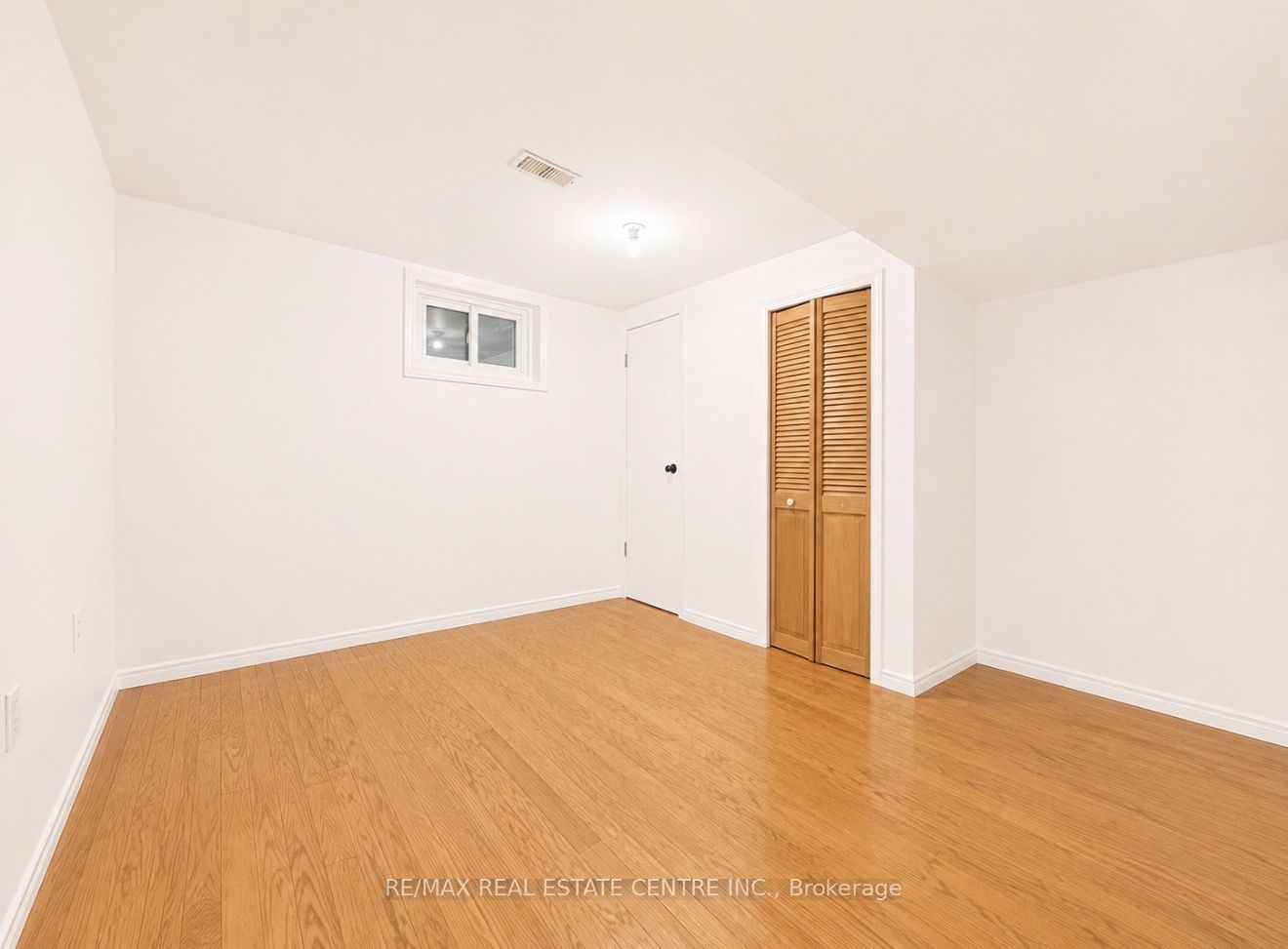 247 Eric Street Property Photo 33