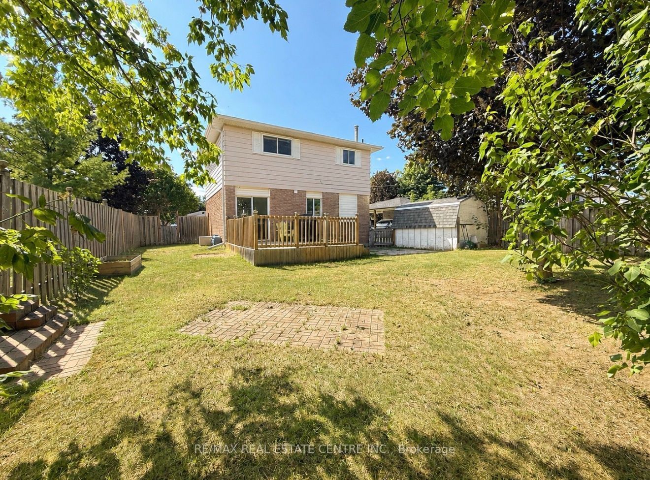 247 Eric Street Property Photo 37