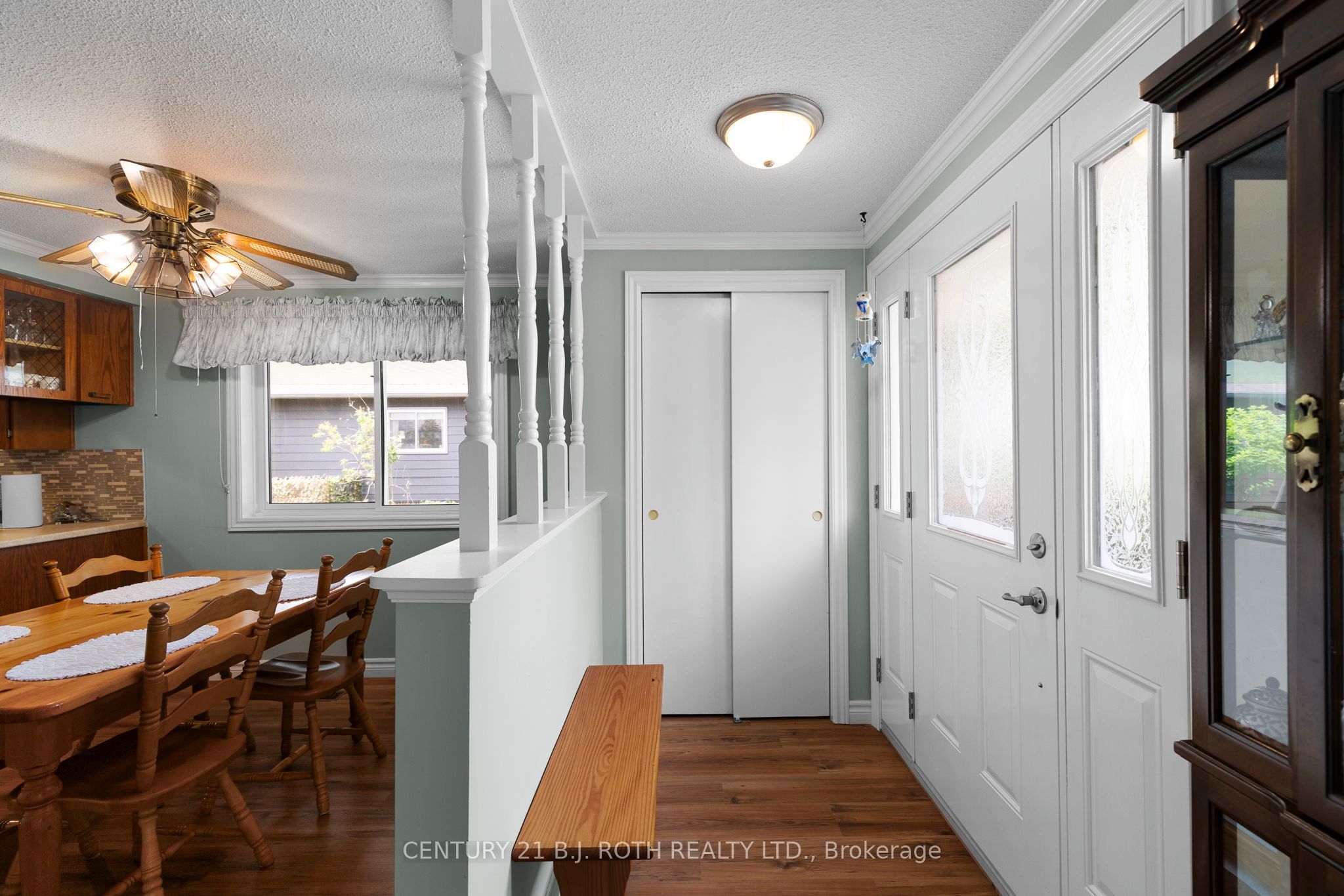 19 Maple Crescent Property Photo 2