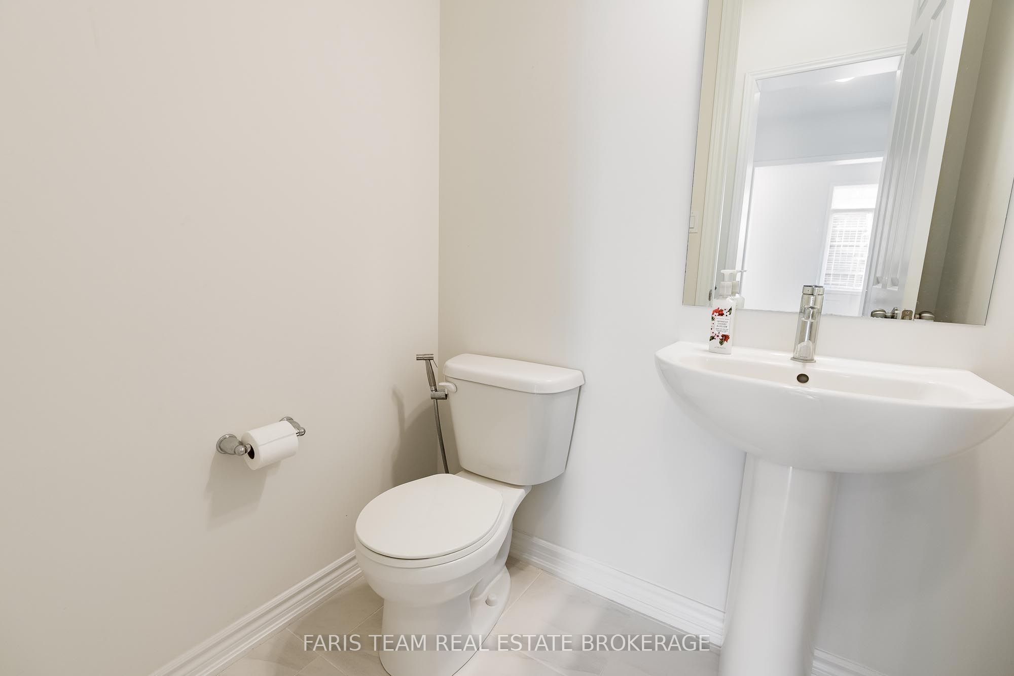 12 Thompson Way Property Photo 23