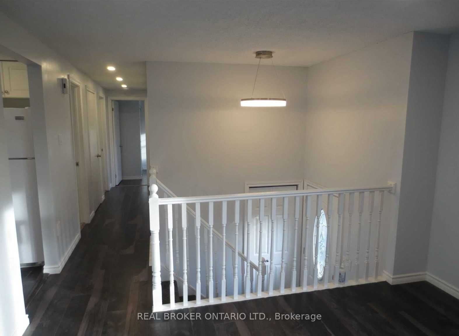 18 Chippawa Court Upper Property Photo 15