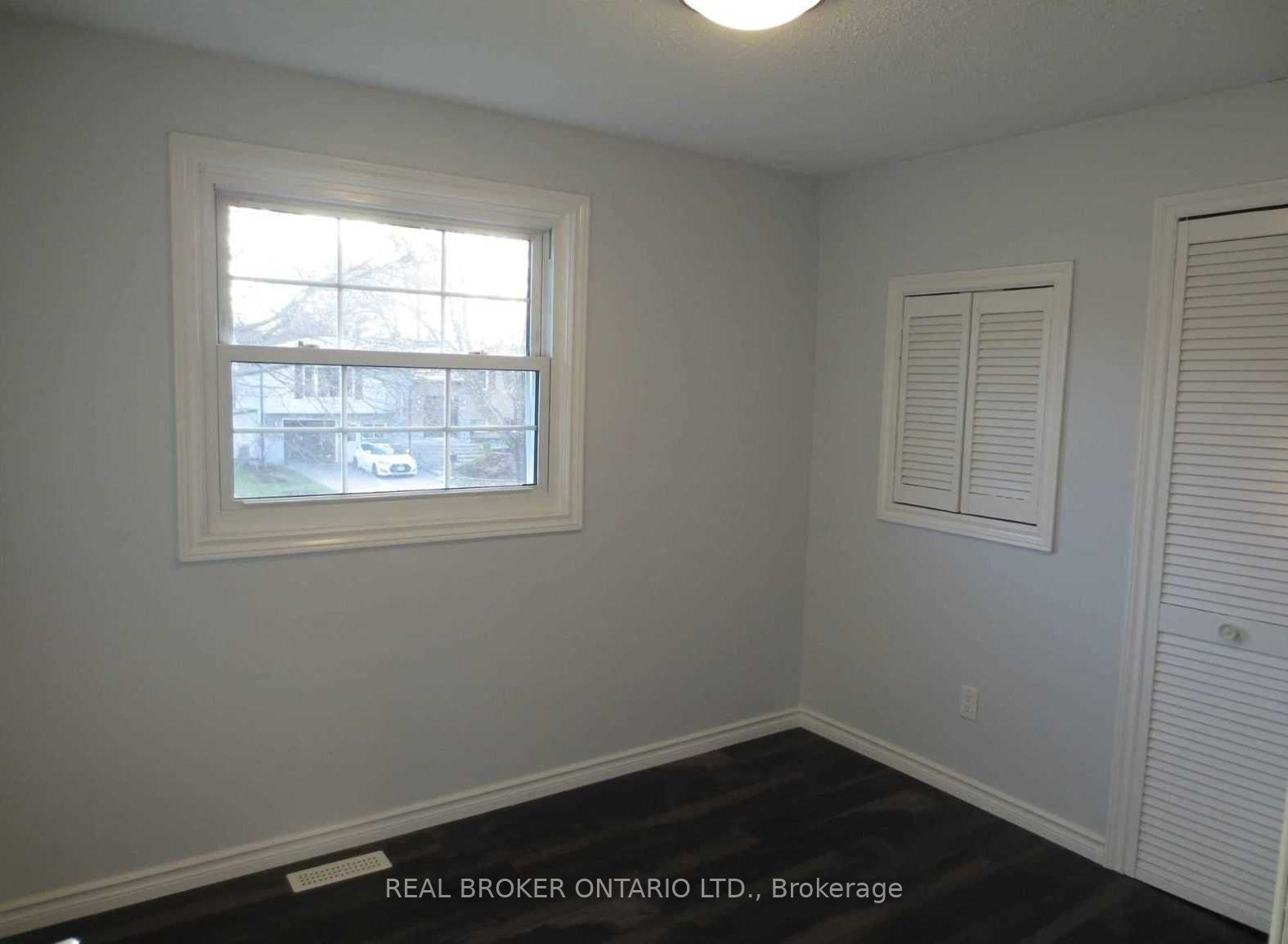 18 Chippawa Court Upper Property Photo 21