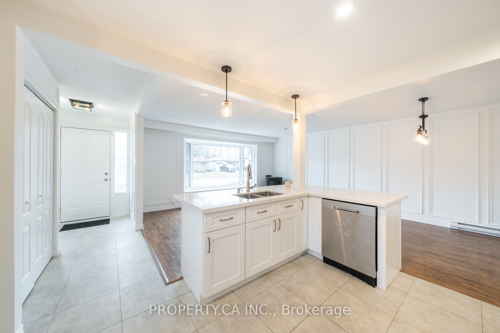 24 Thorncrest Road Property Photo 13