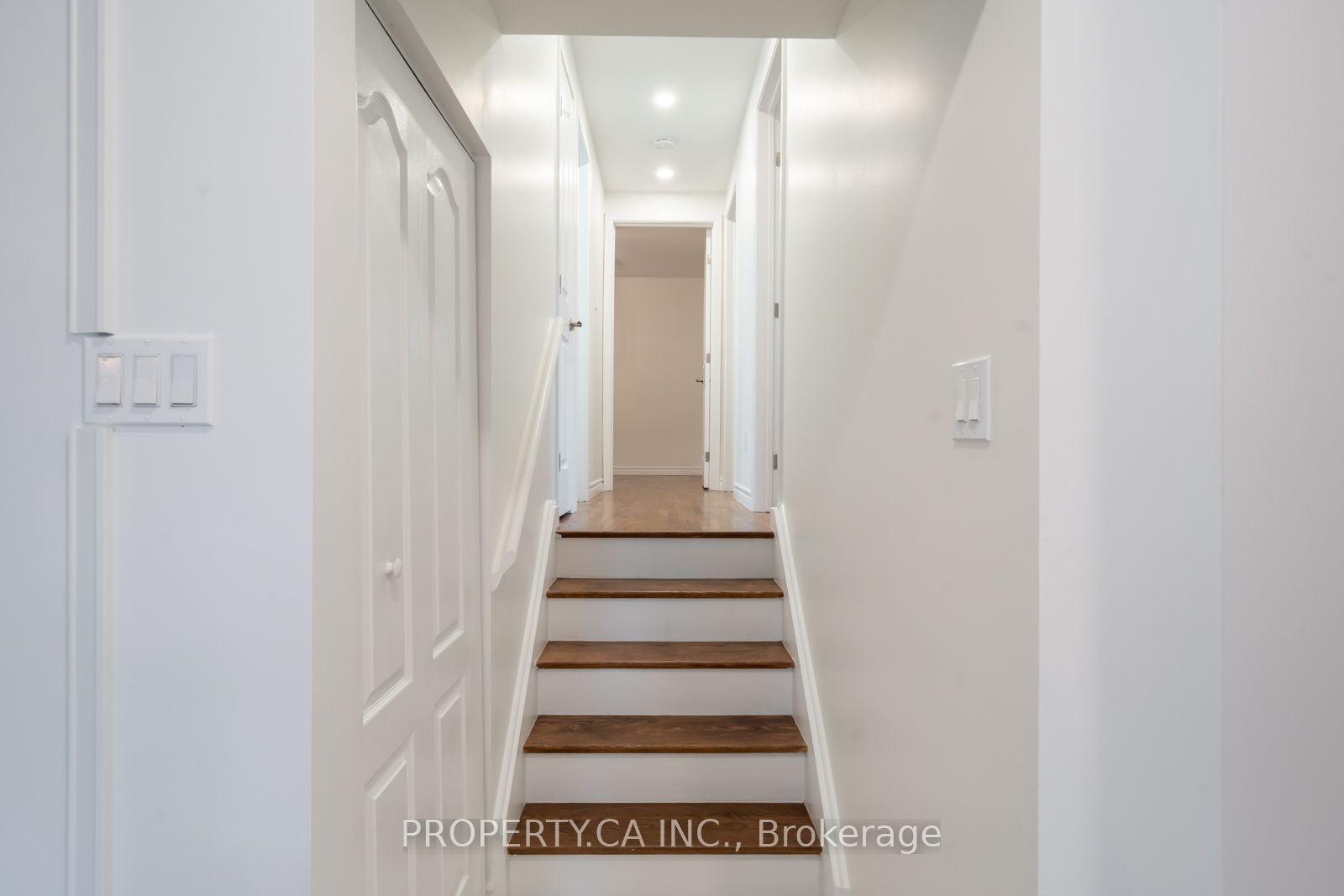 24 Thorncrest Road Property Photo 14