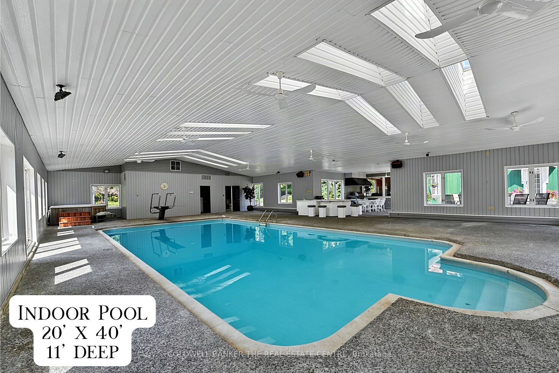 S13704340 Property Photo 14