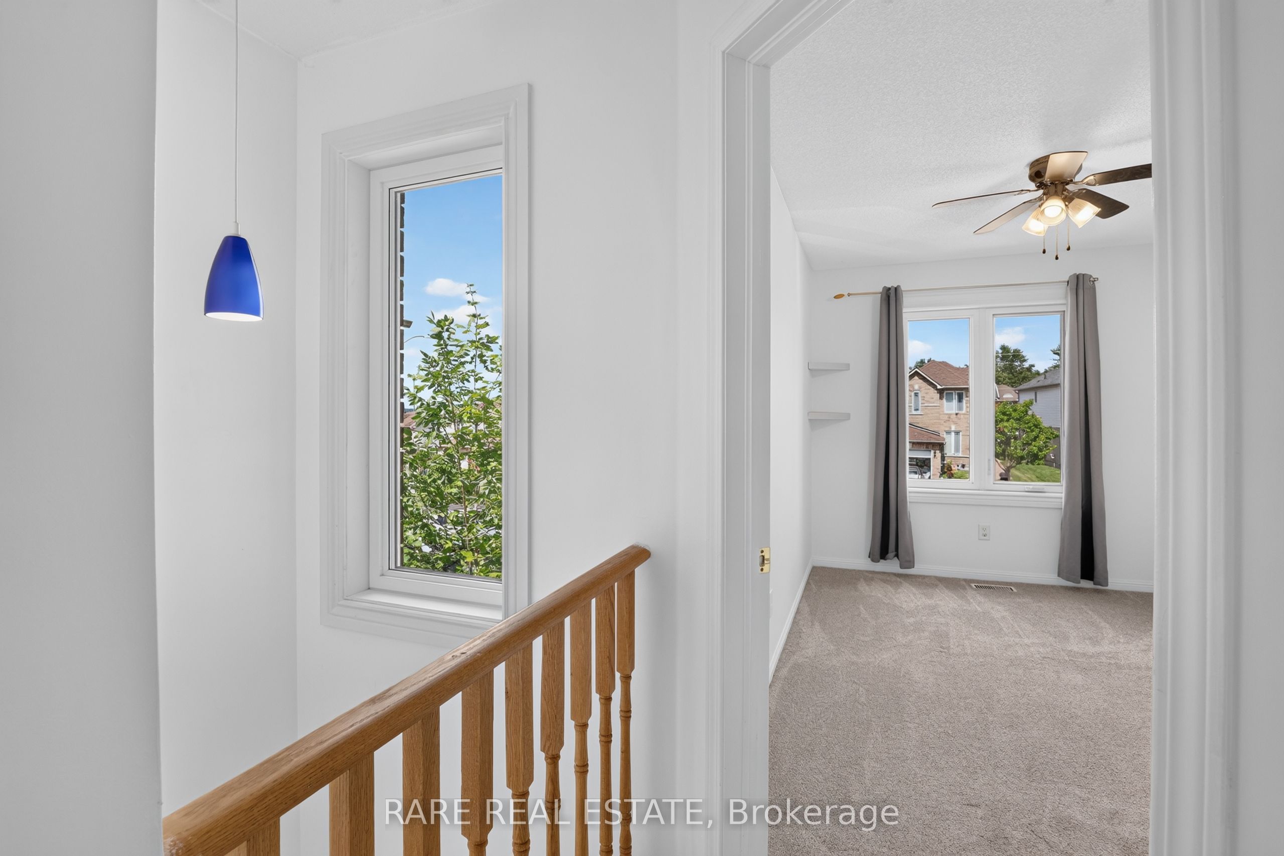 102 Hawthorne Crescent Property Photo 11