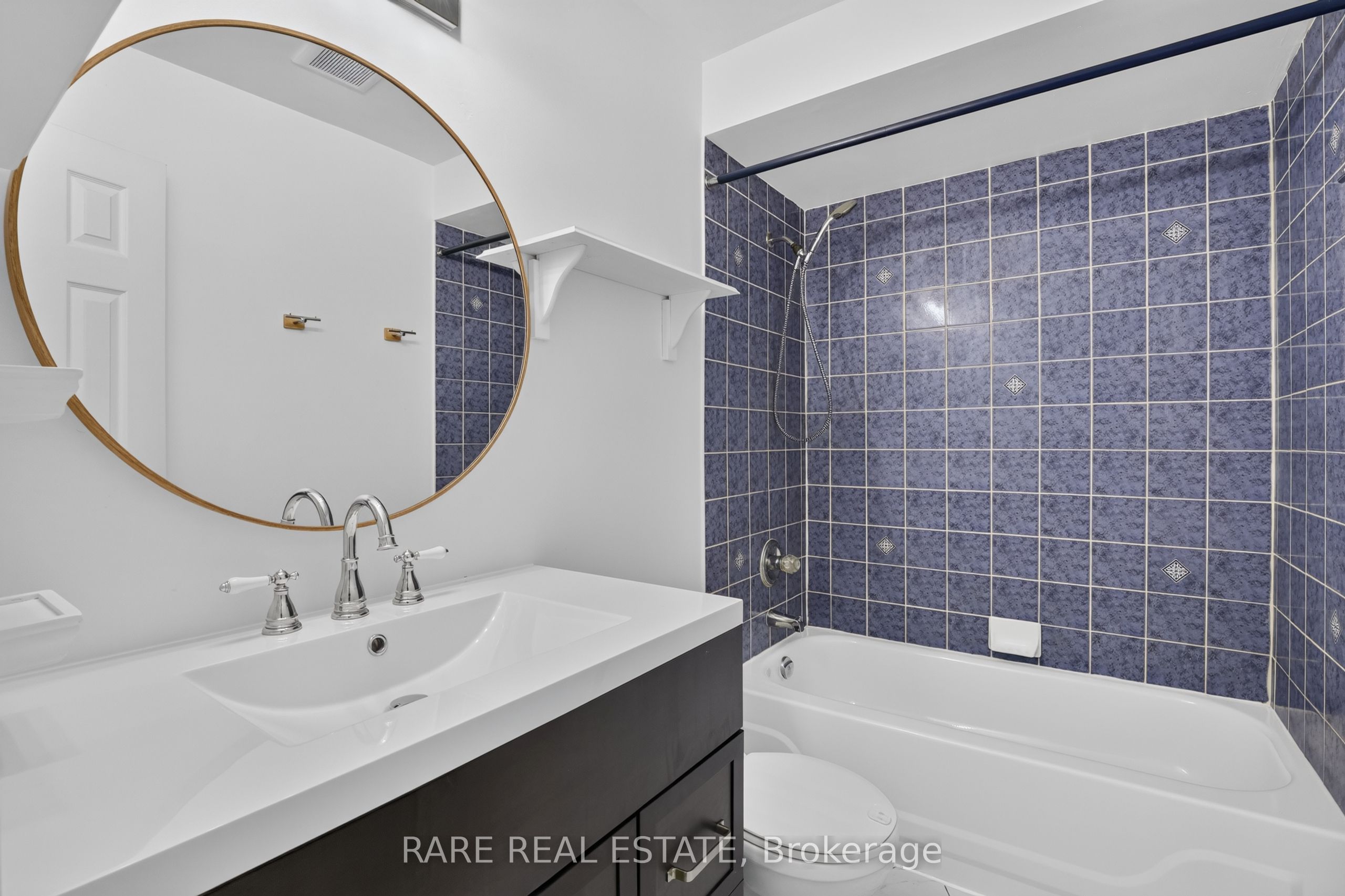 102 Hawthorne Crescent Property Photo 17