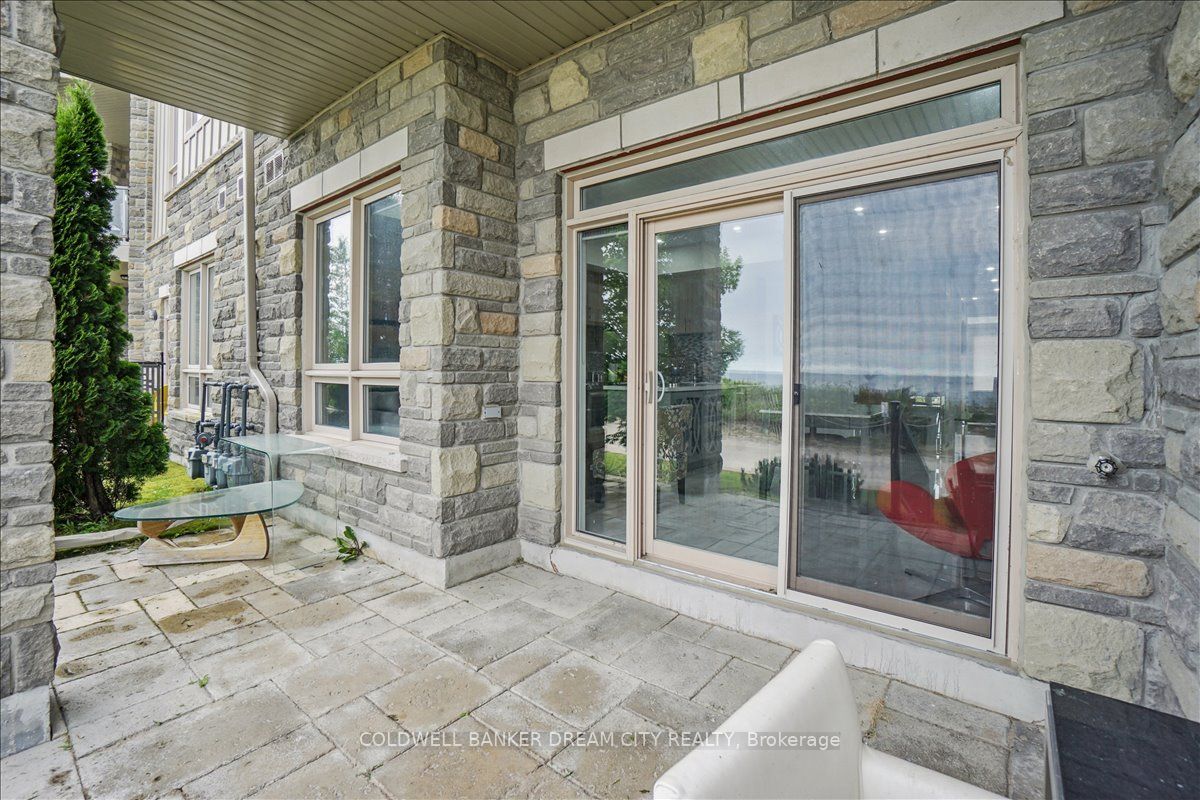 764 River Road E 111 Property Photo 6