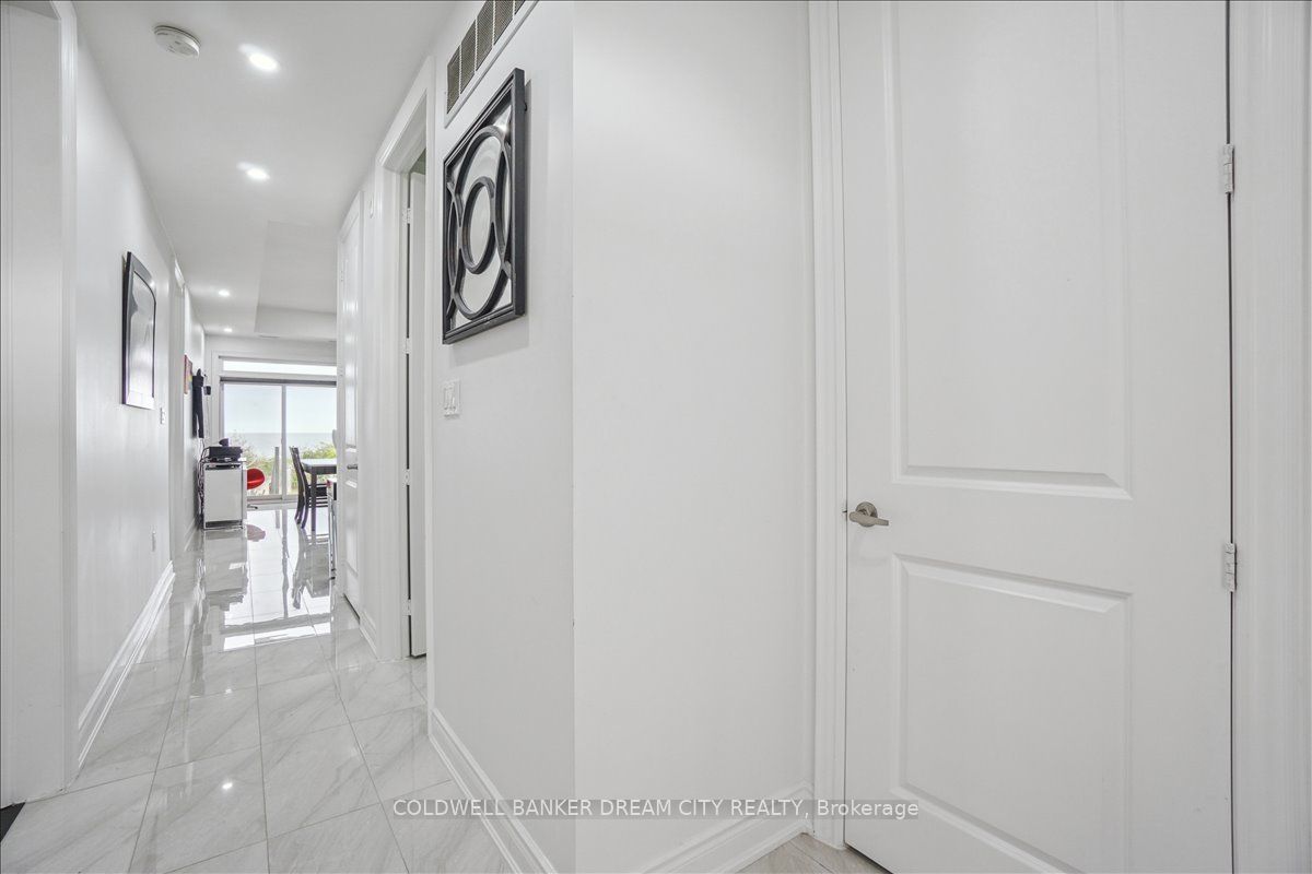 764 River Road E 111 Property Photo 20