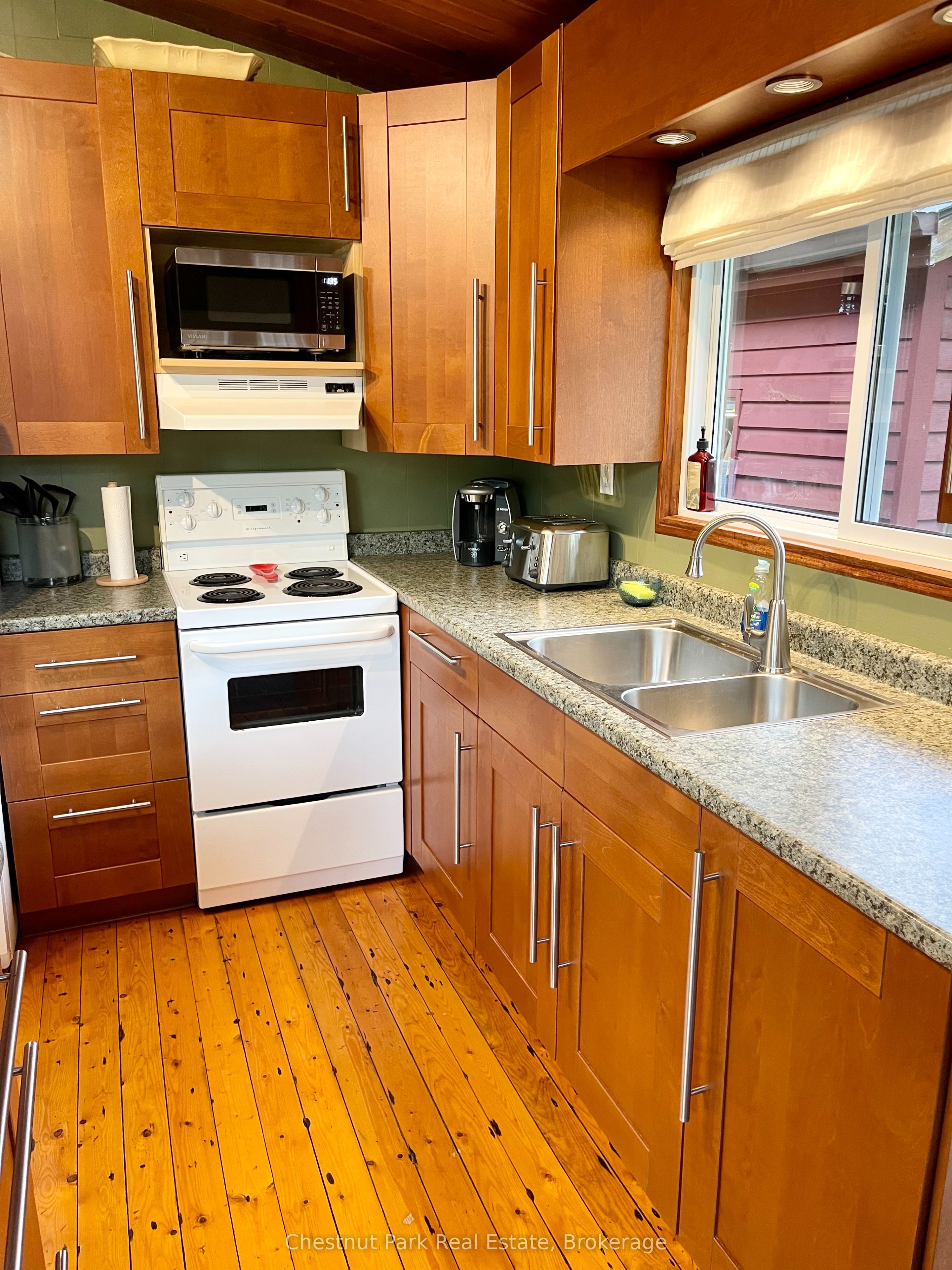 72 59th Street S Property Photo 11