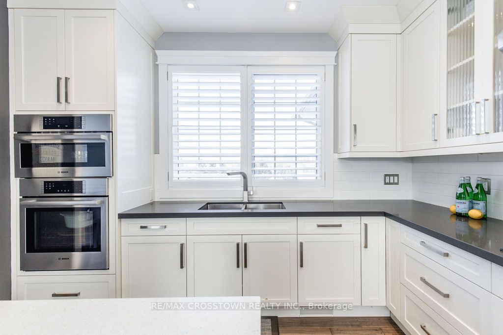 25 Mennill Drive Property Photo 15