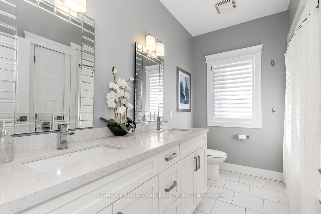 25 Mennill Drive Property Photo 25