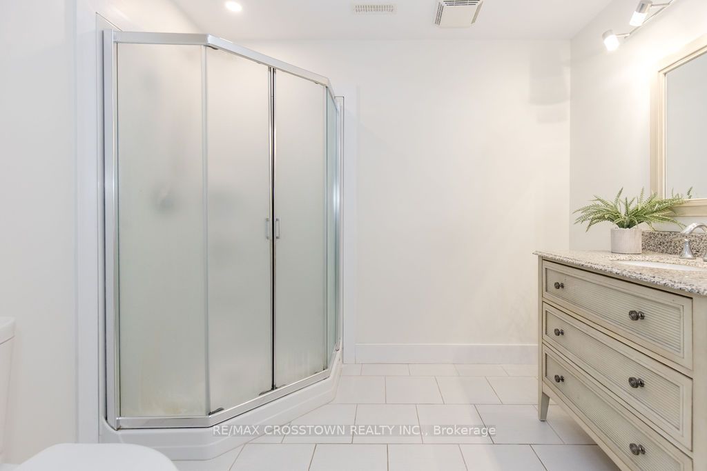 25 Mennill Drive Property Photo 38