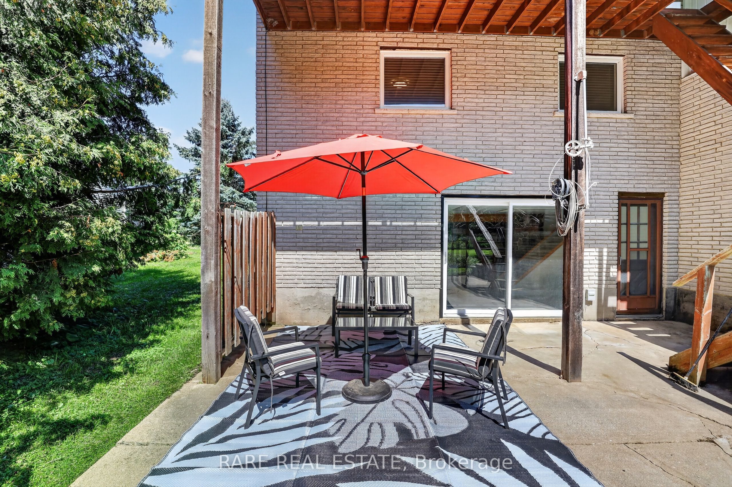 79 Caroline Street W Property Photo 45