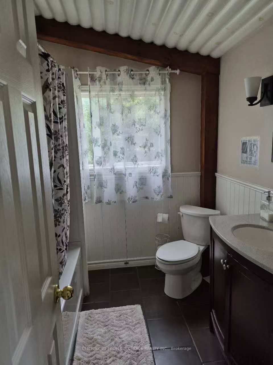 7696 South River Road Property Photo 25