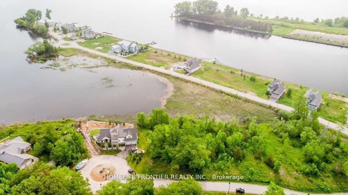 15 Swan Lane Property Photo 5
