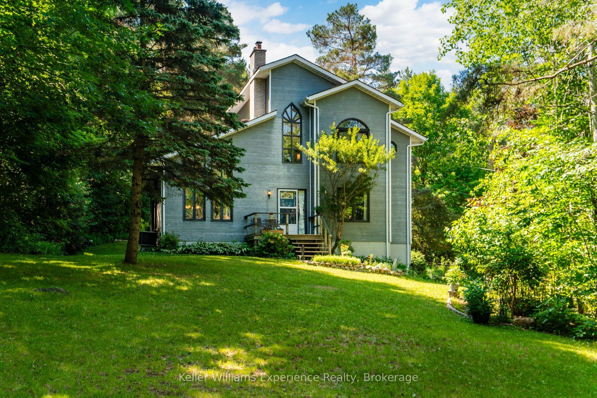 122 Poyntz Street Property Photo 1