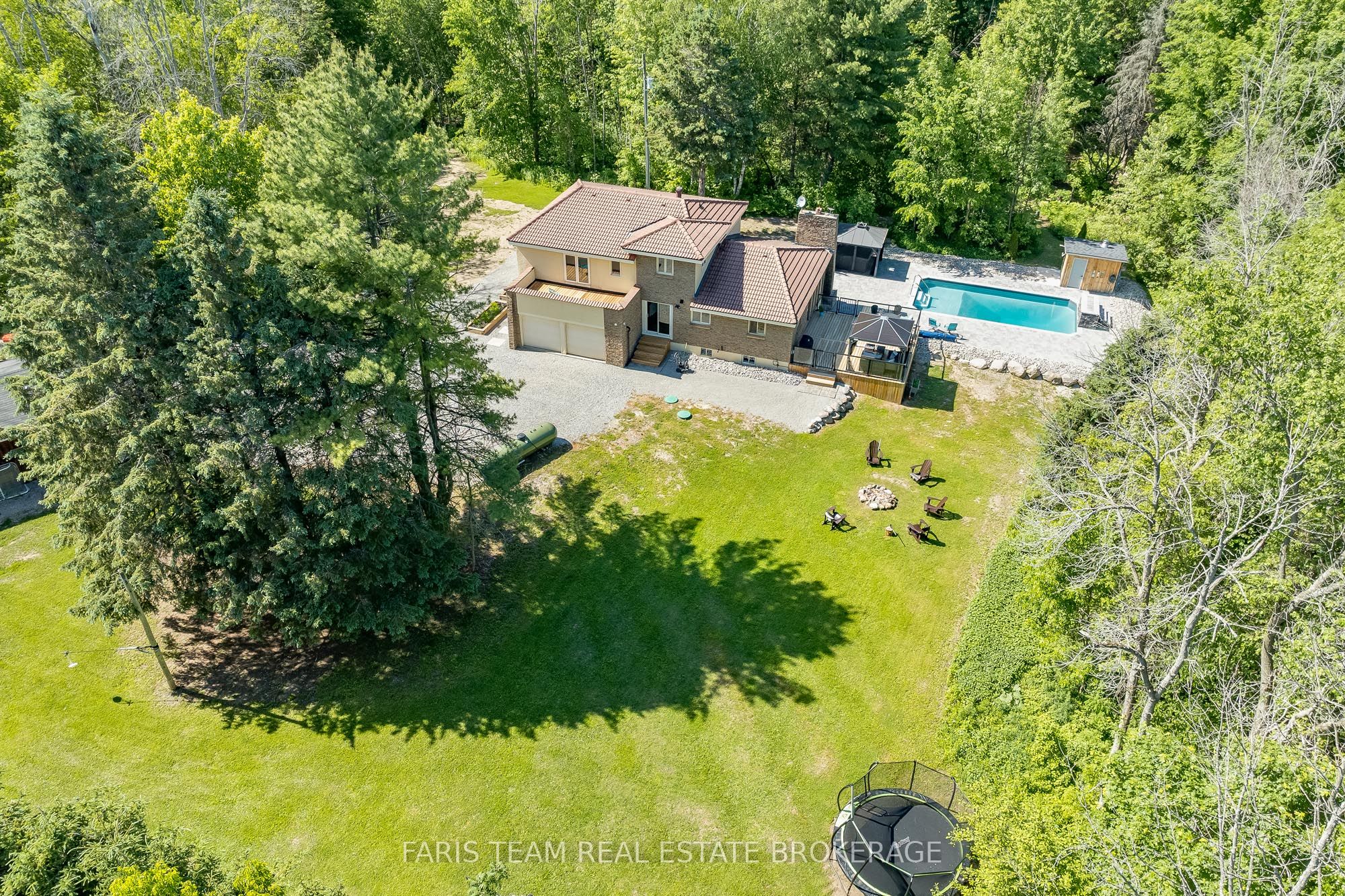 2087 Rumney Road Property Photo 1